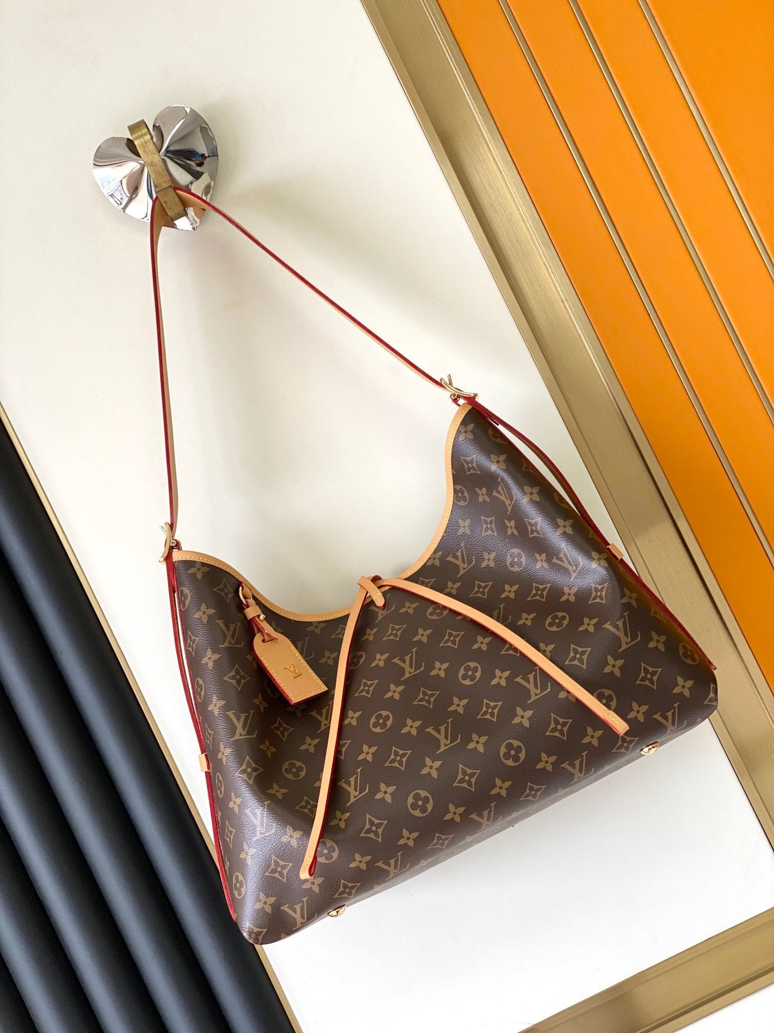 1:1 Replica LV single-shoulder bag