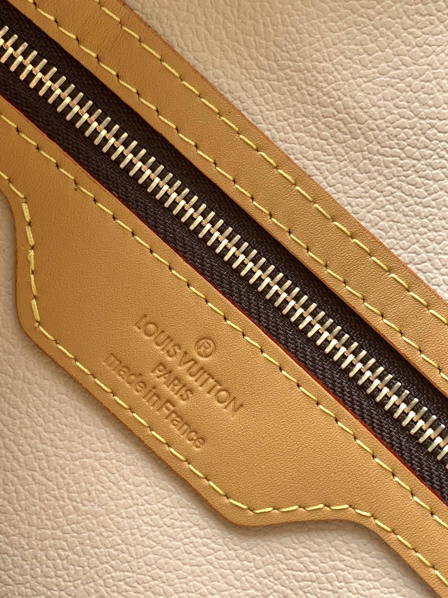 1:1 Replica LV bucket bag