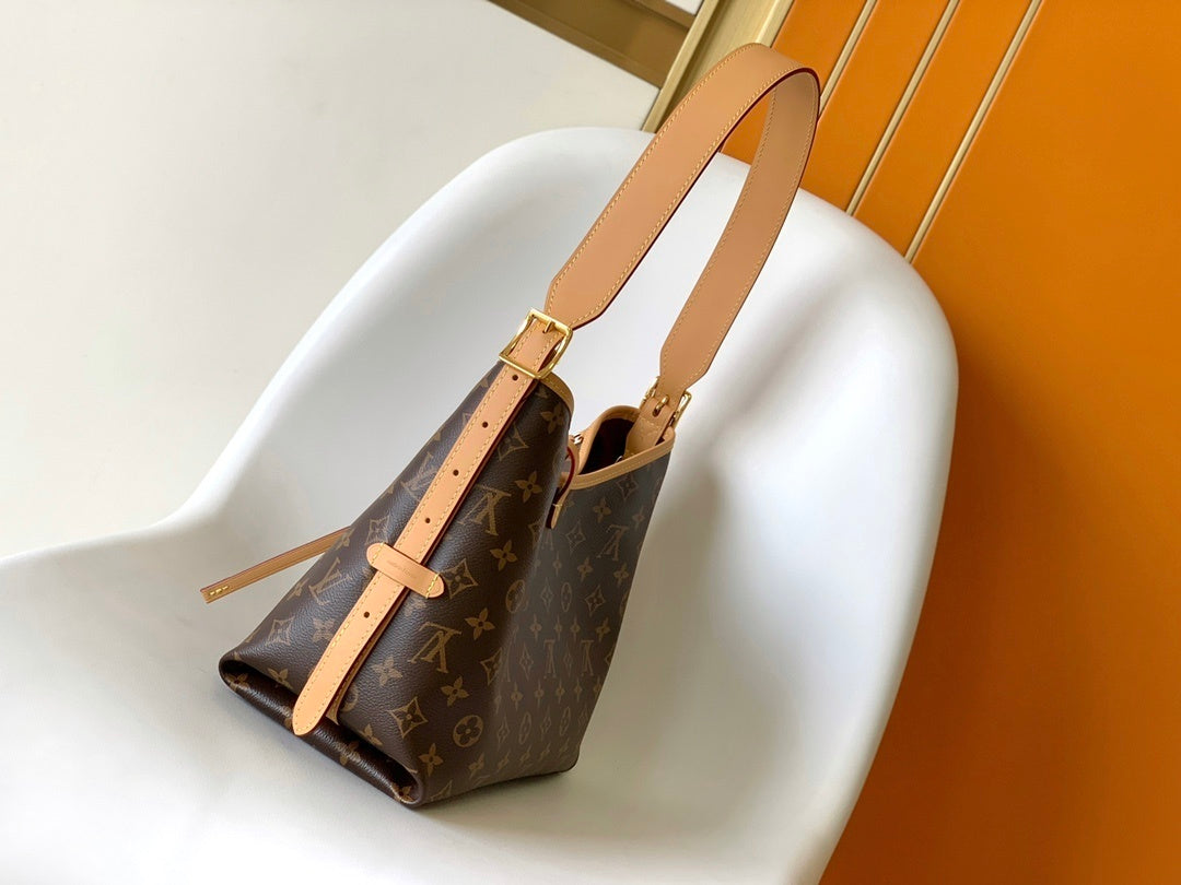 1:1 Replica LV single-shoulder bag