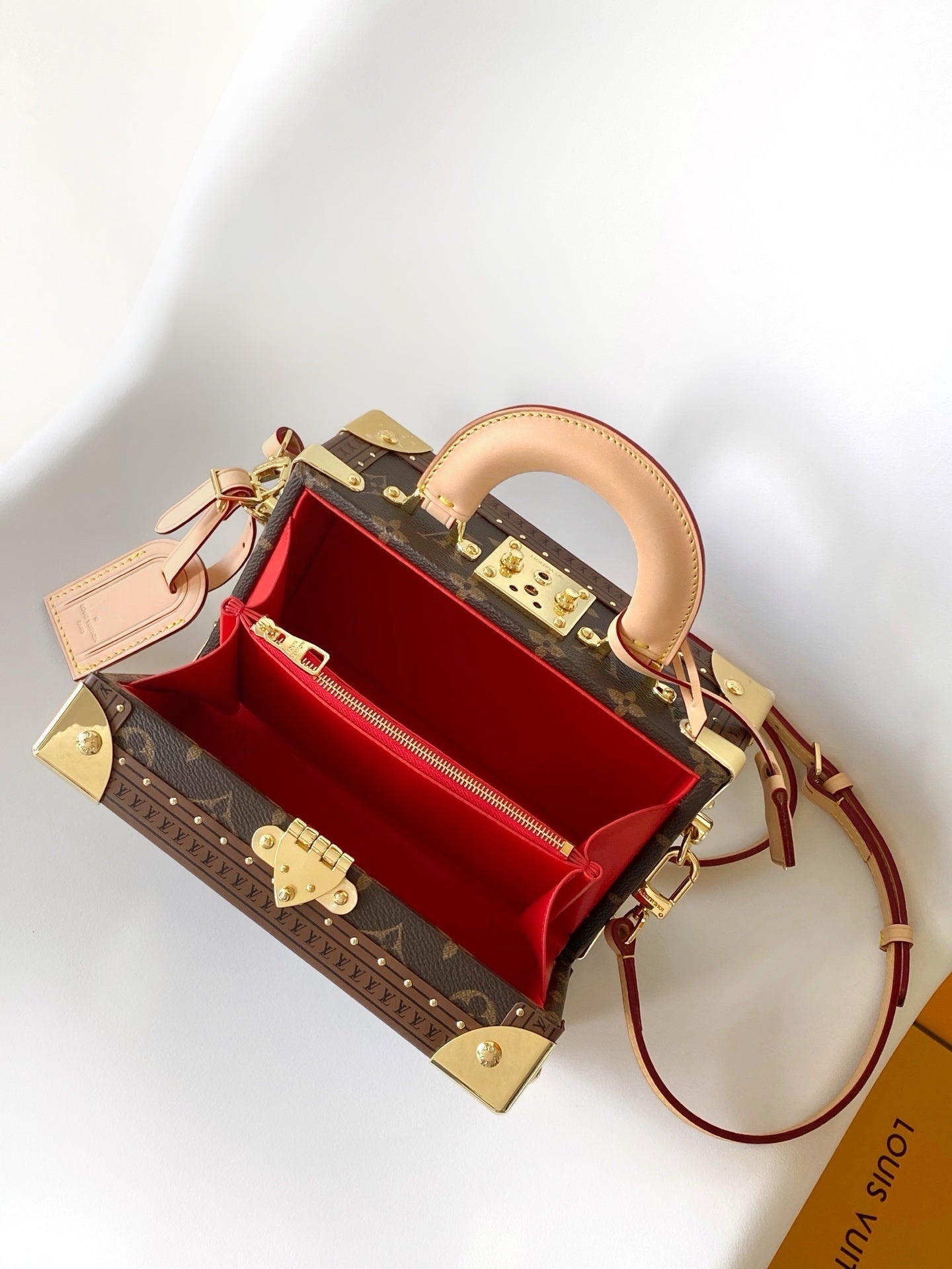 1:1 Replica LV handbag