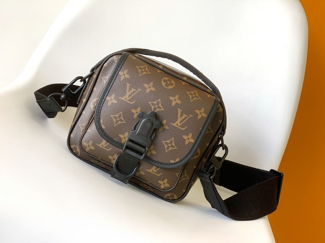 1:1 Replica LV crossbody bag