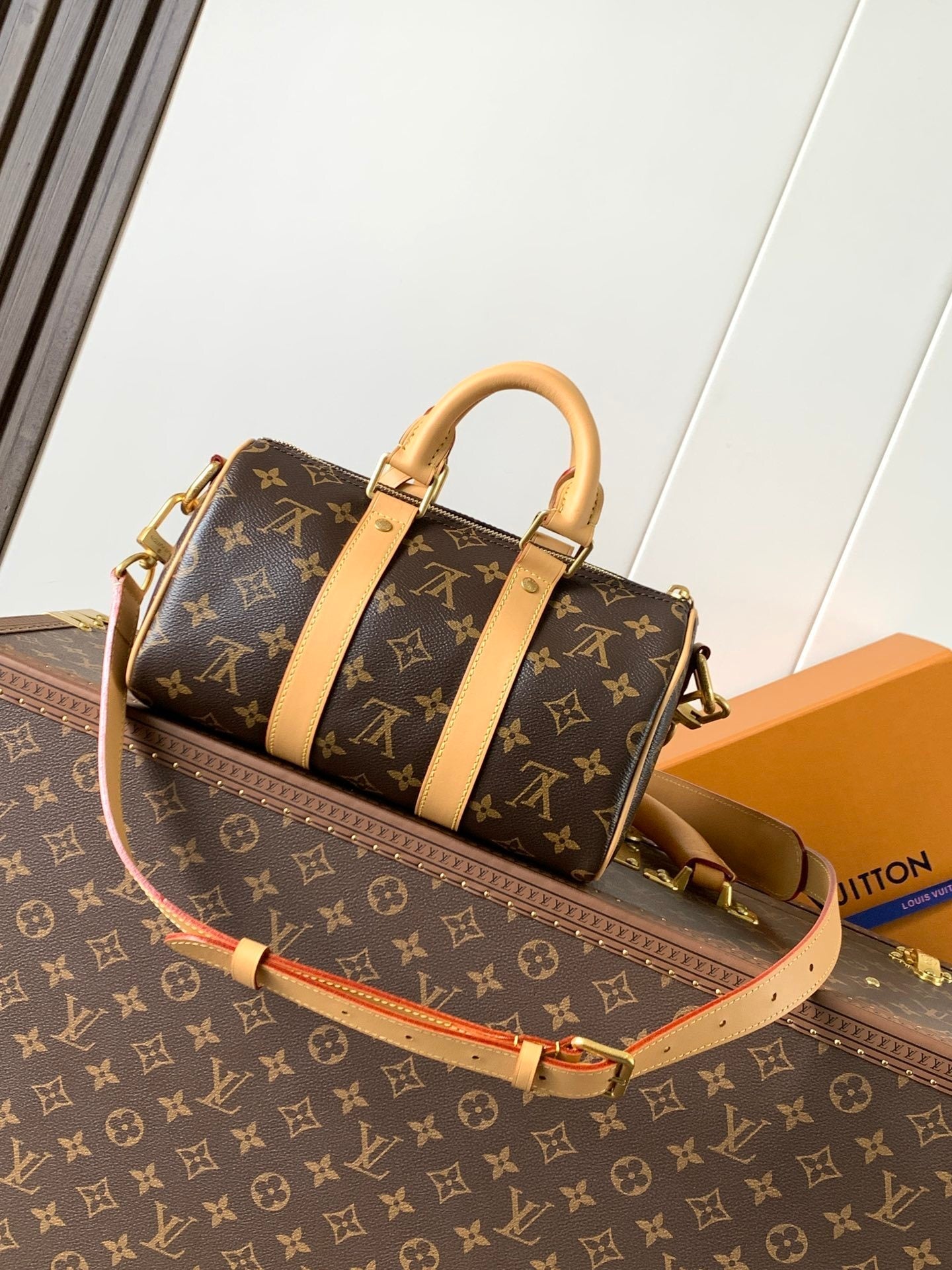 1:1 Replica LV Handbag