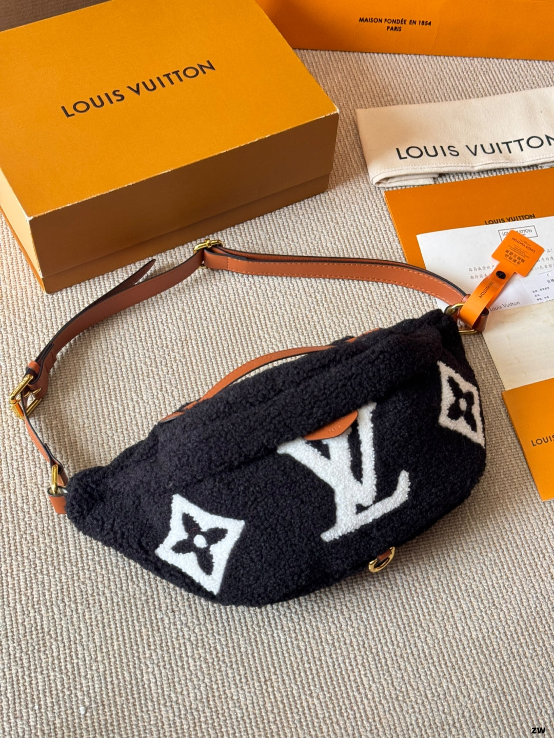 LV Teddy Series Waist Bag