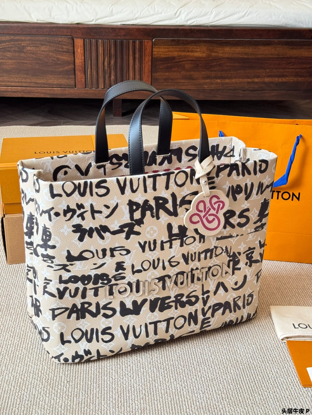 LV Shopper tote