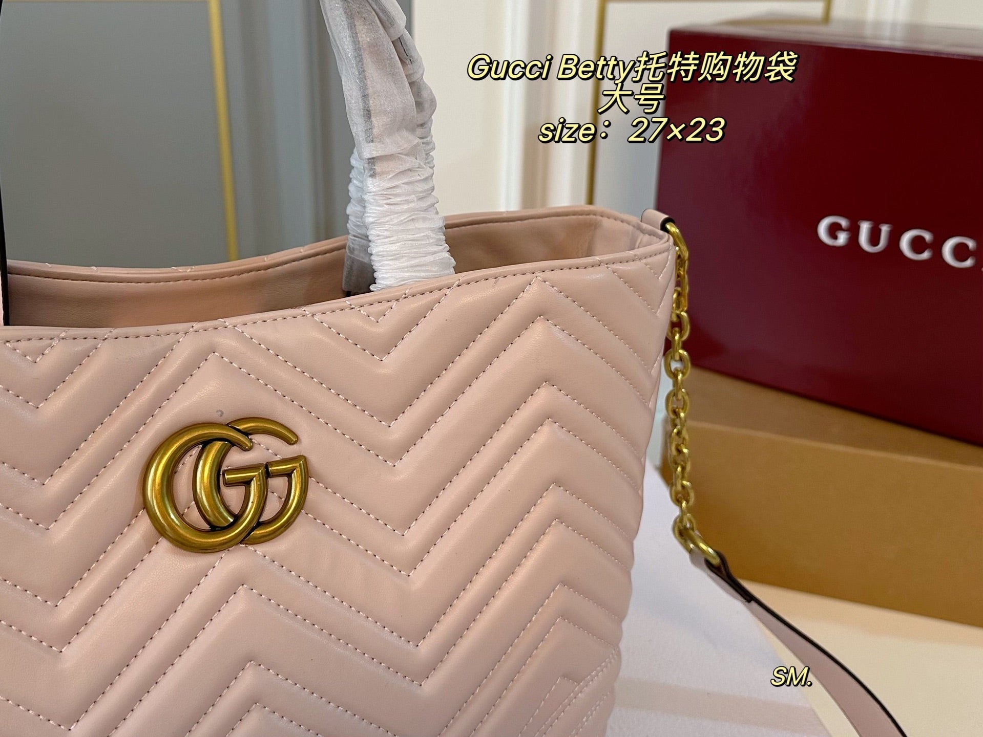 GUCCI Betty Tote Shopping Bag
