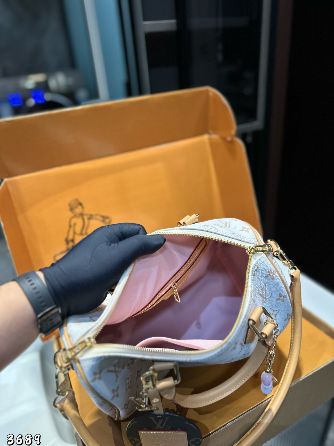 LV Speedy Soft 30 Handbag