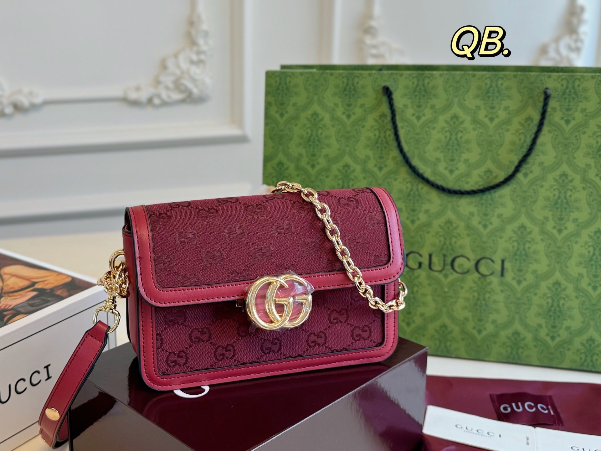 GUCCI Go Series ChainFlap Bag