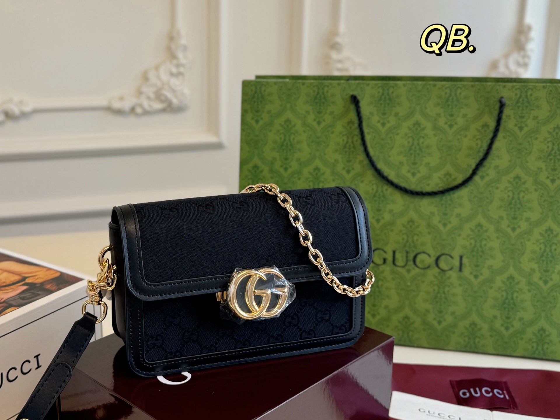 GUCCI Go Series ChainFlap Bag
