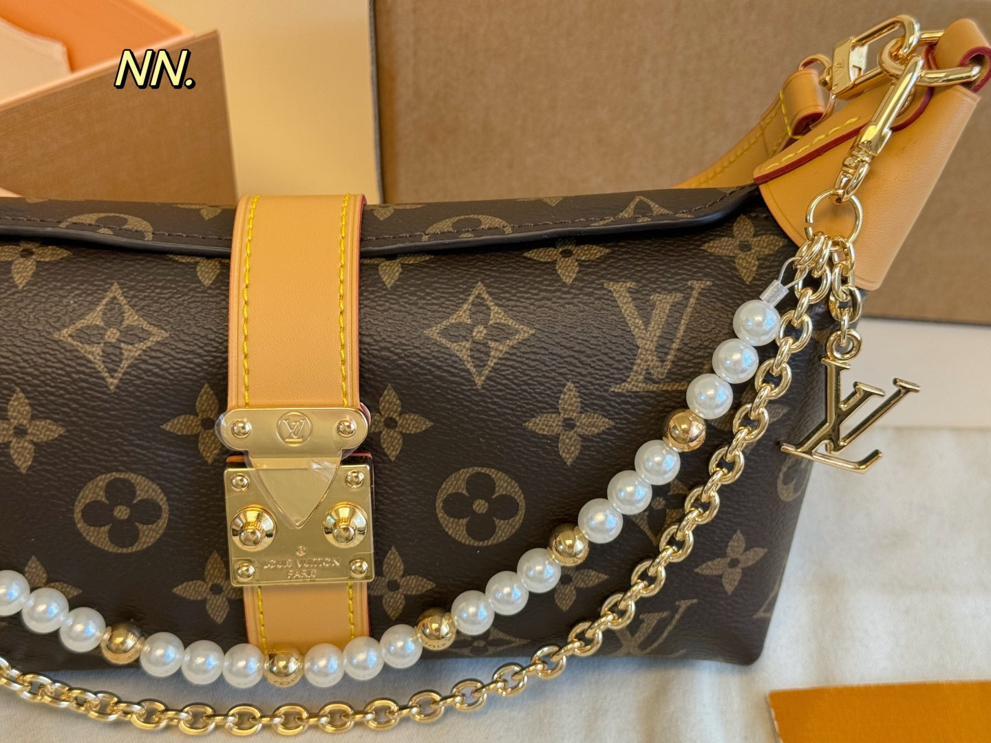 LV pochette mia underarm bag