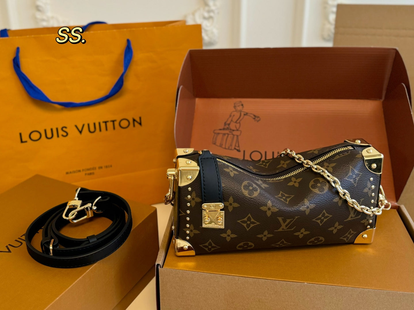 LV Side Trunk Soft luggage case