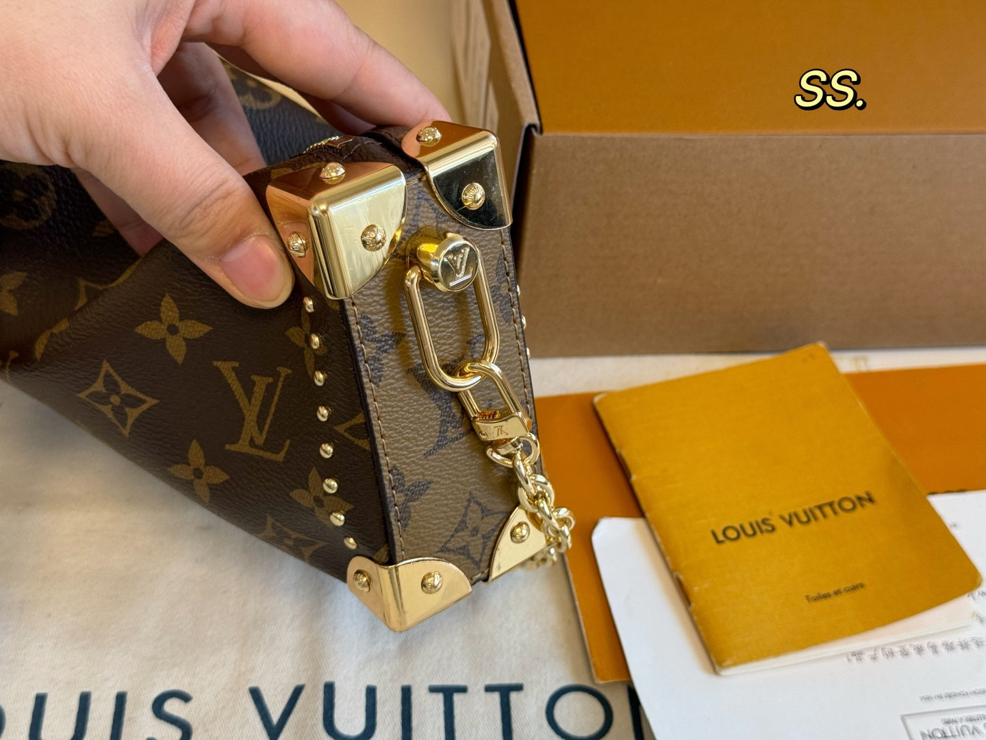 LV Side Trunk Soft luggage case
