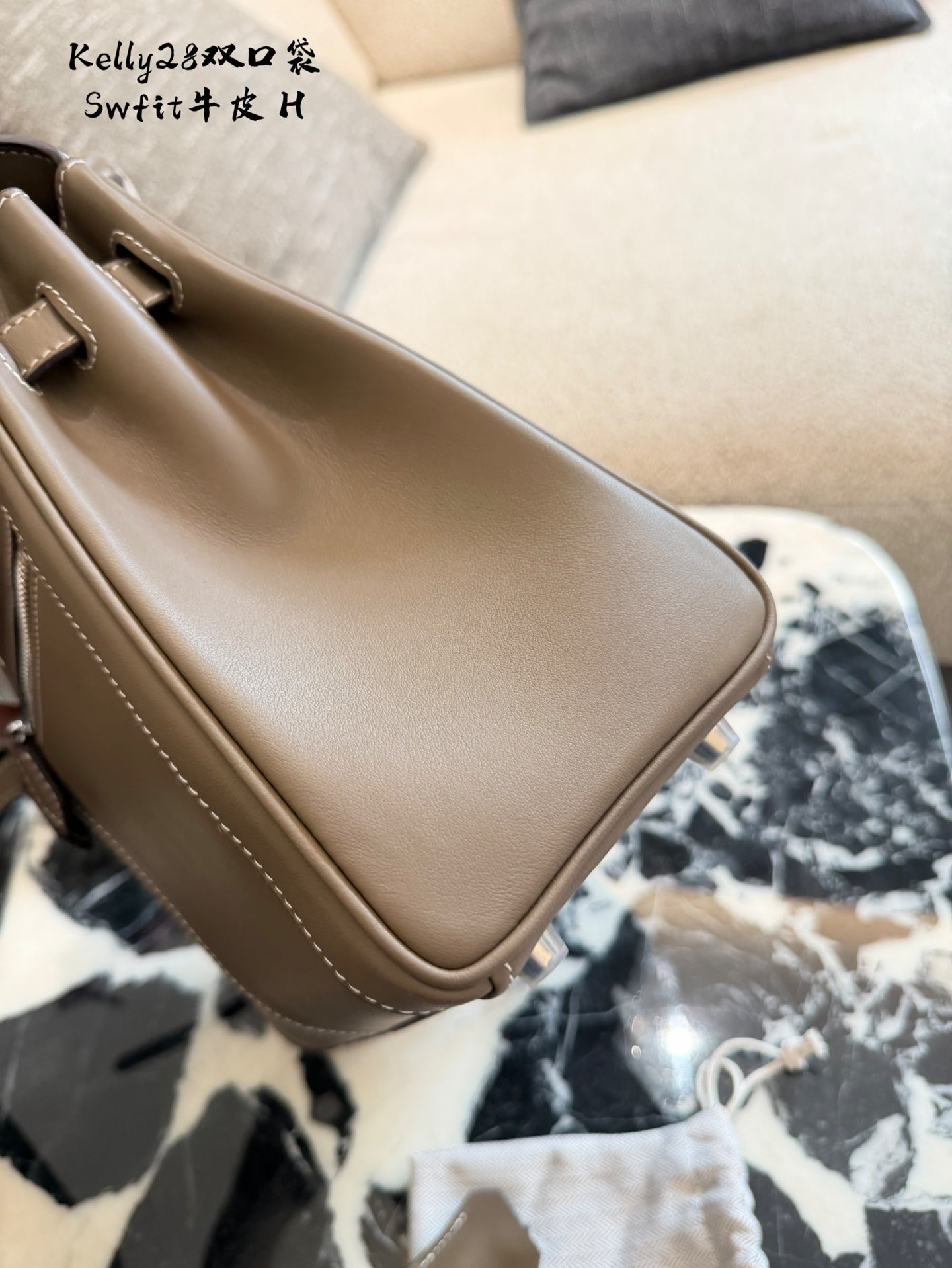 Hermès Kelly Lakis 28