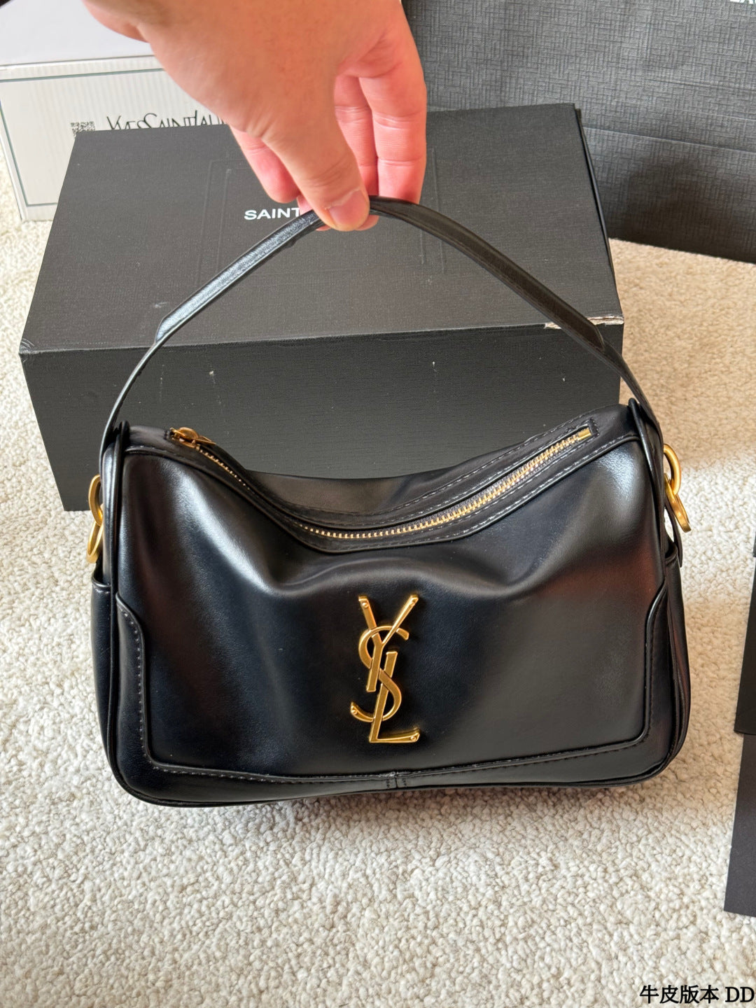 YSL Camera Supple