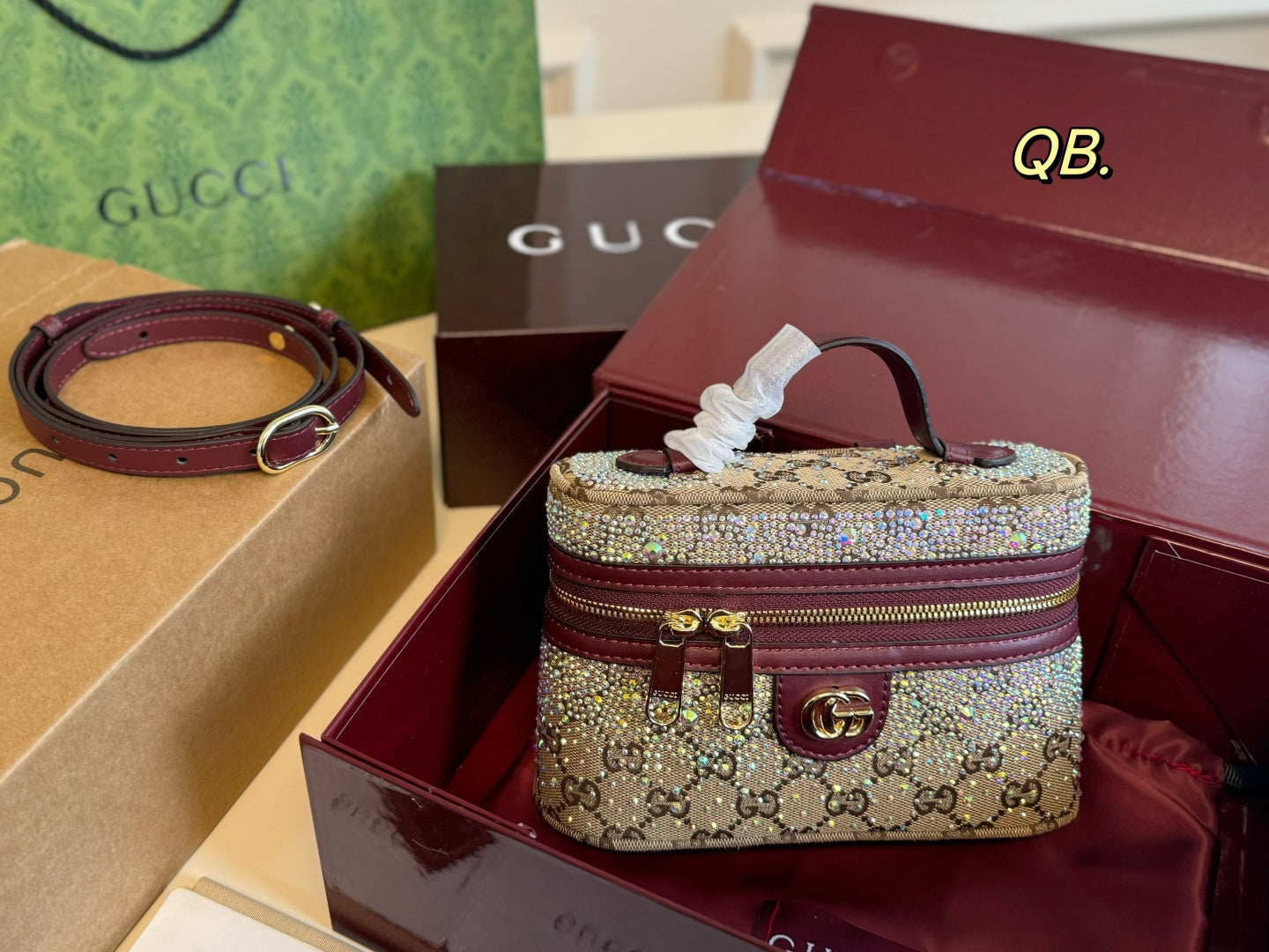 Gucci Handheld Makeup Bag