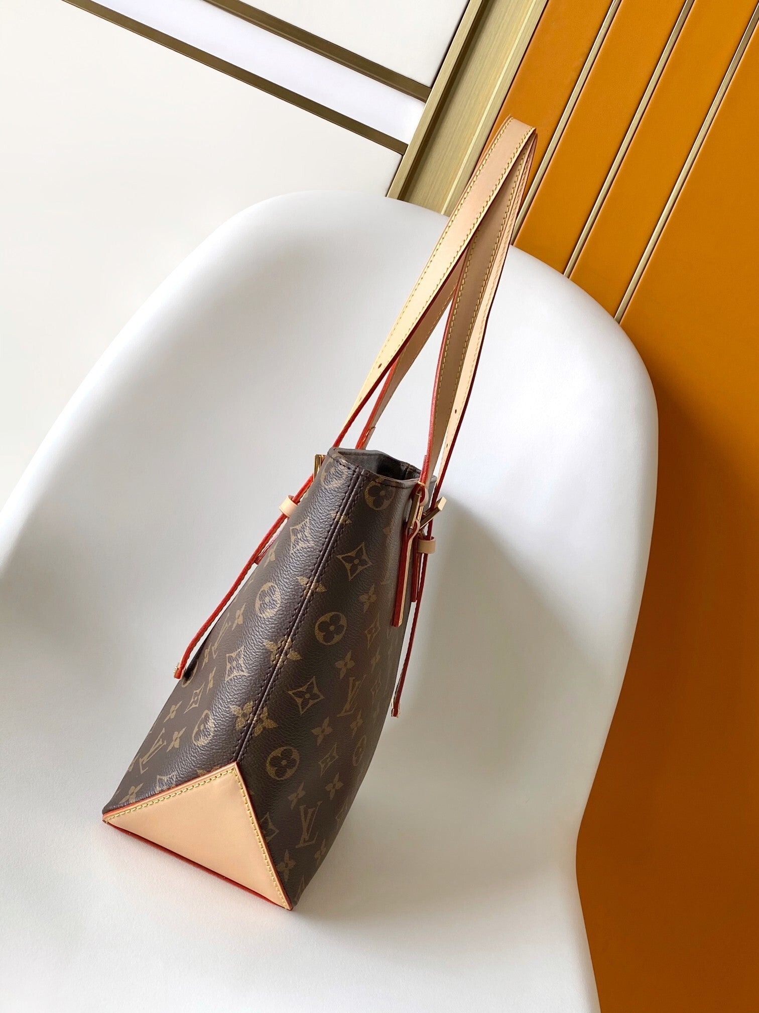 1:1 Replica LV Handbag