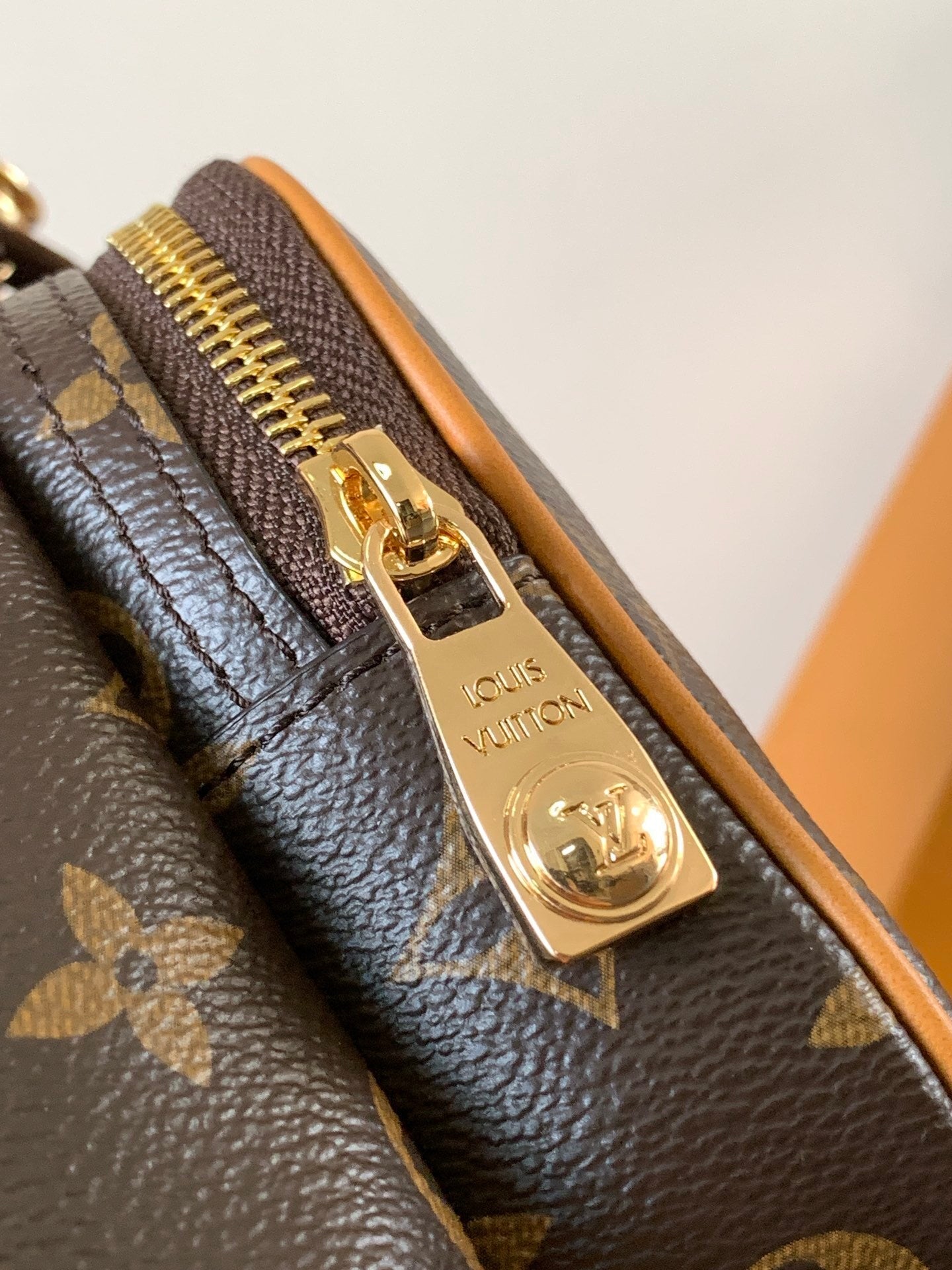 1:1 Replica LV drawstring handbag