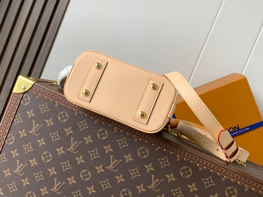 1:1 Replica LV Shell Bag