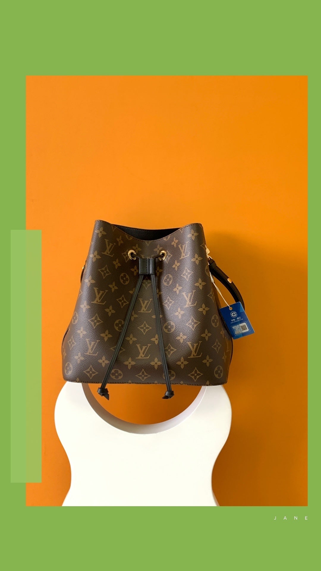 1:1 Replica LV bucket bag