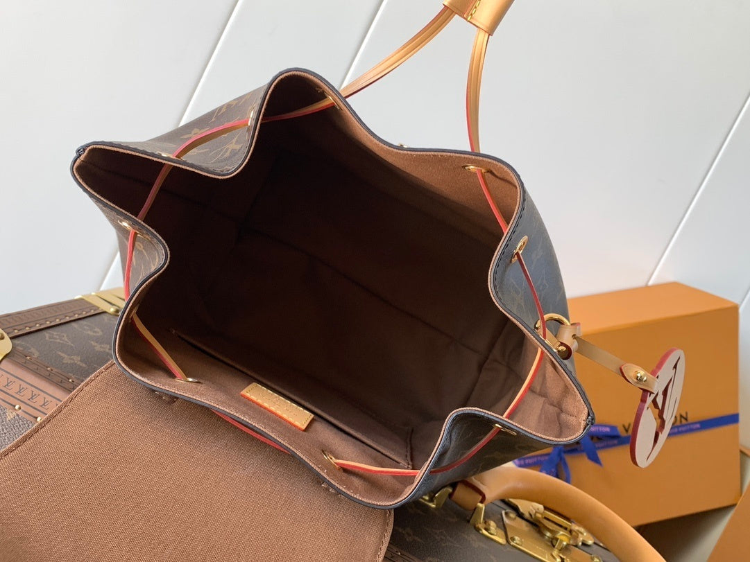 1:1 Replica LV backpack