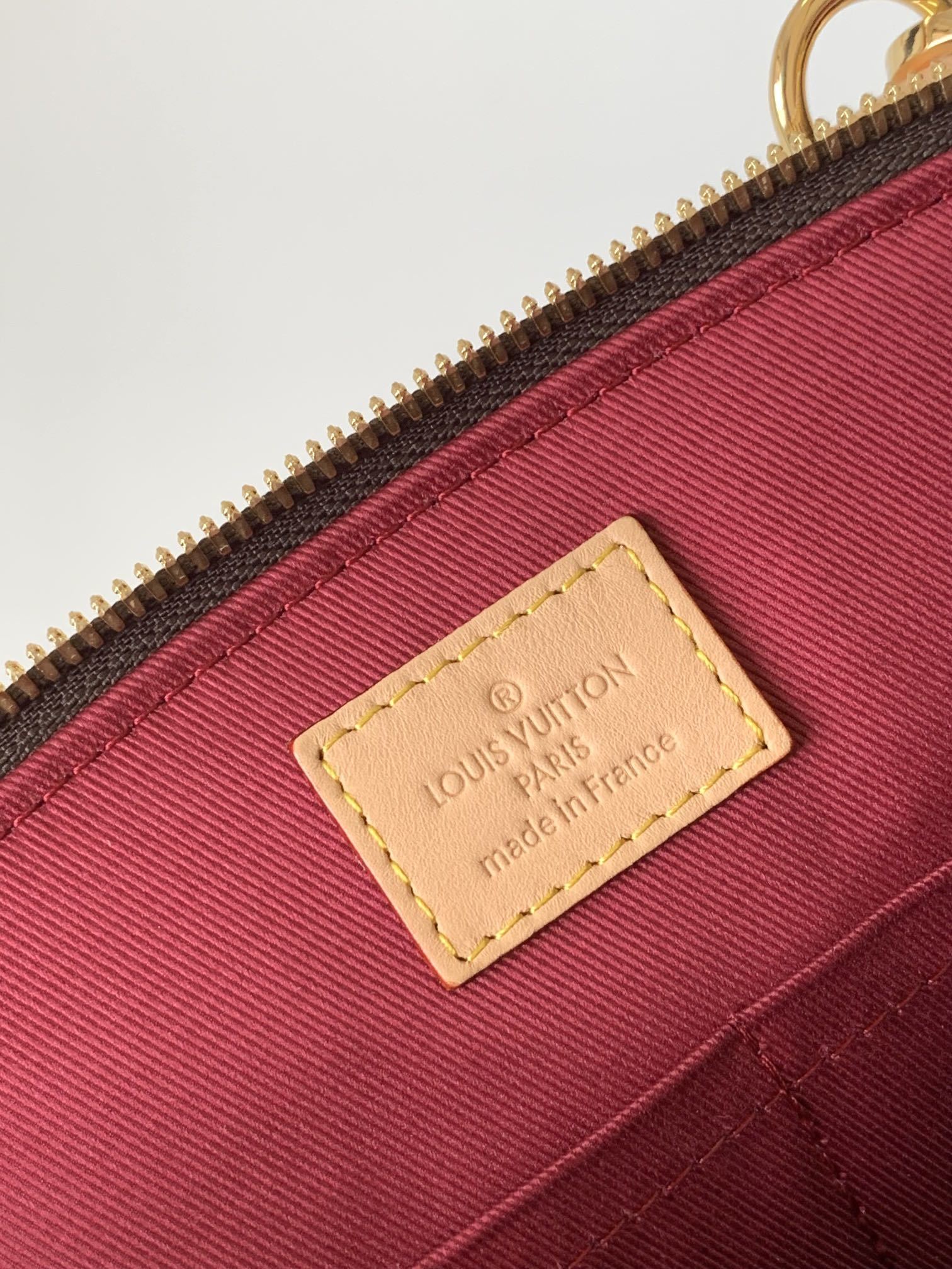1:1 Replica LV handbag