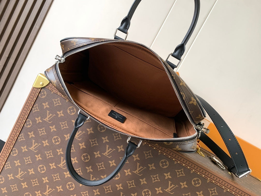 1:1 Replica LV handbag