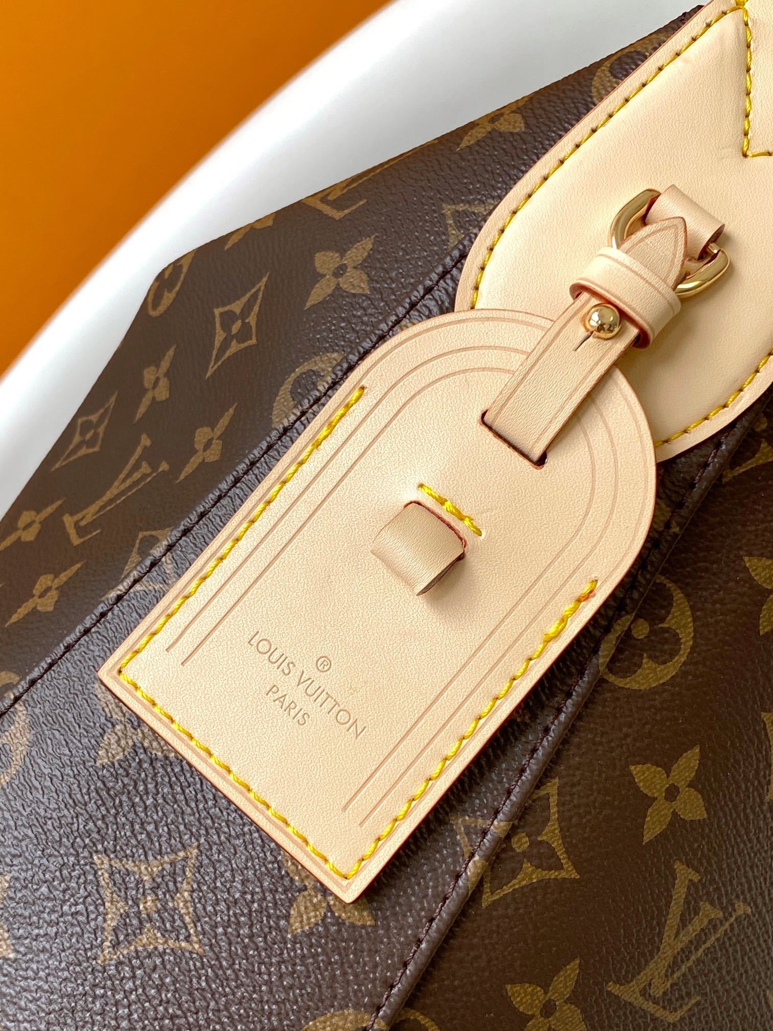 1:1 Replica LV single-shoulder bag