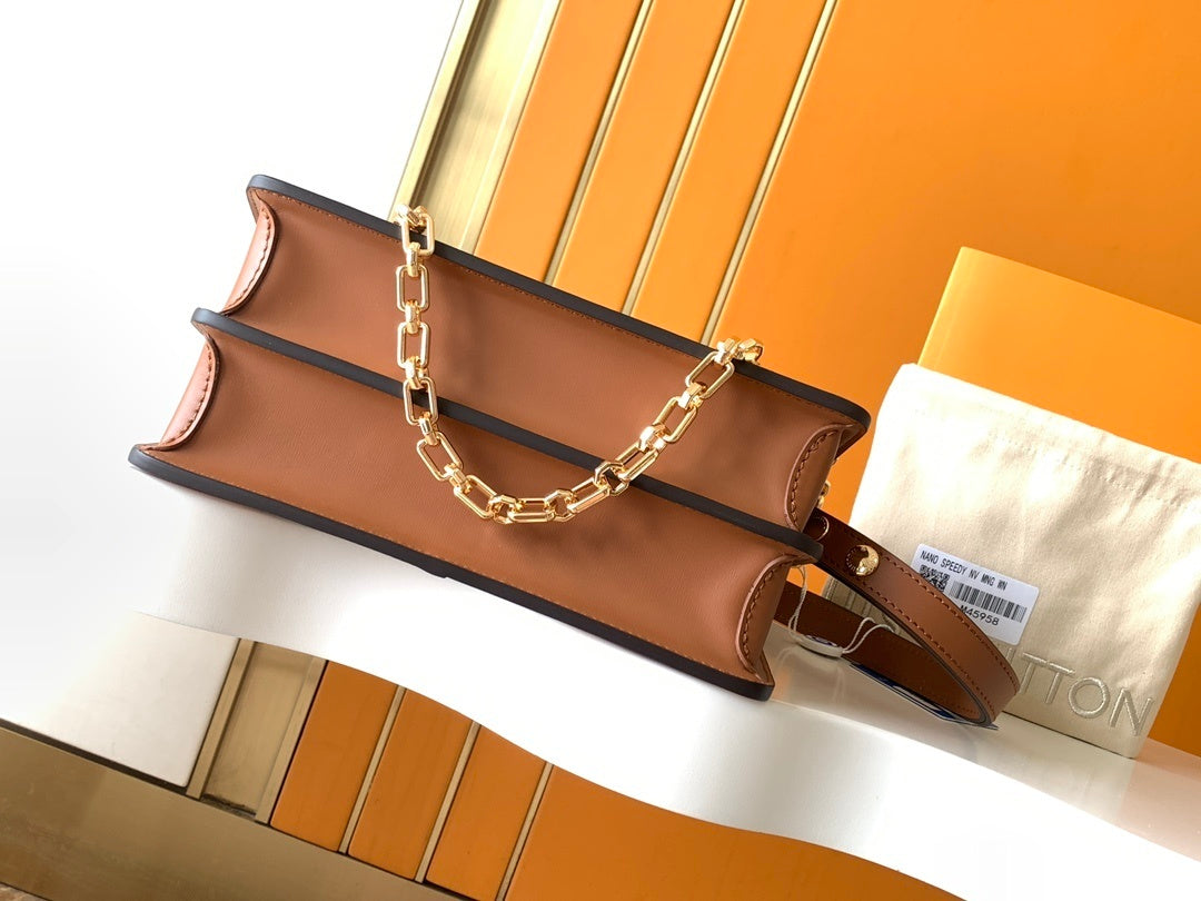 1:1 Replica LV crossbody bag