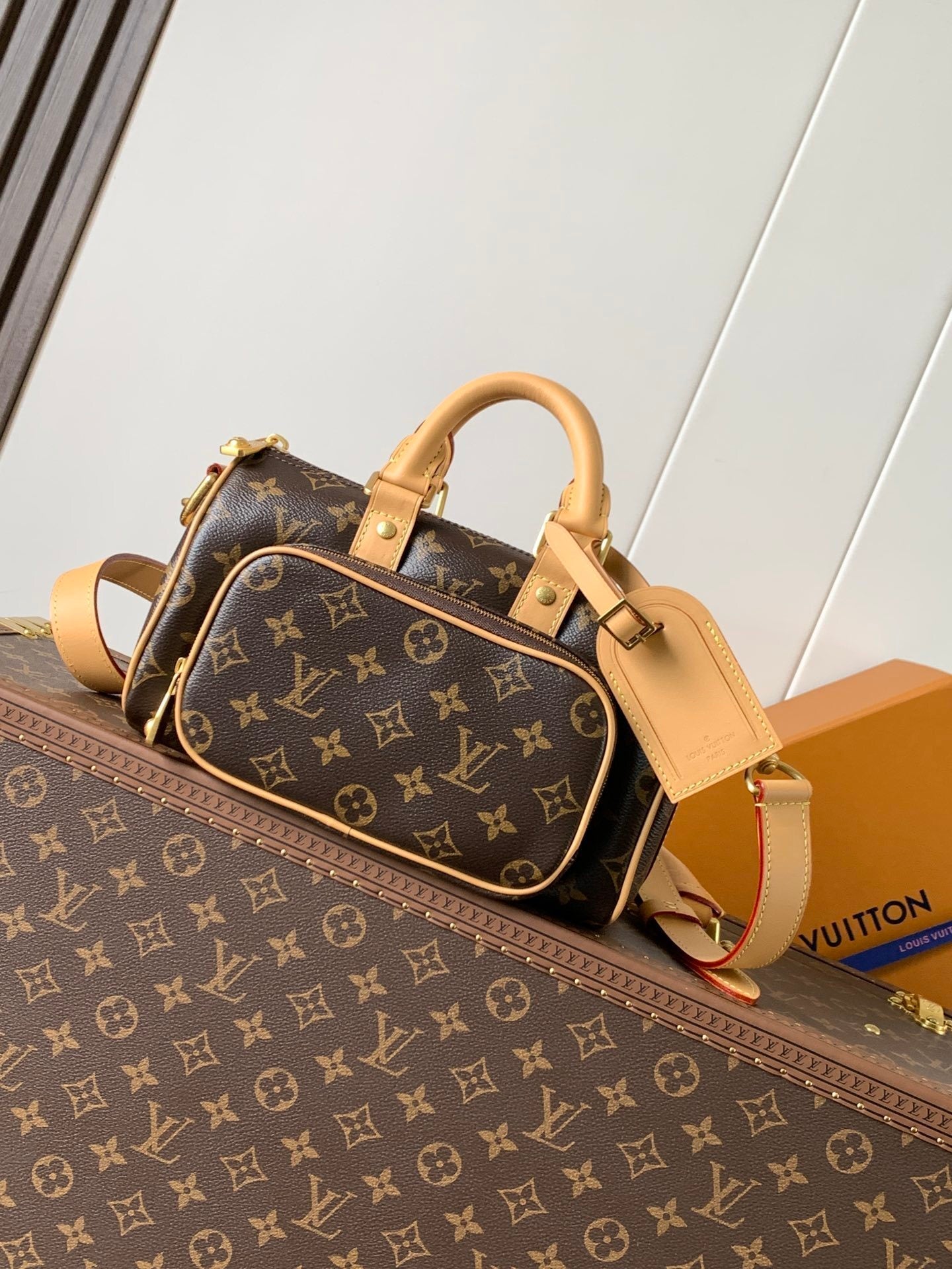 1:1 Replica LV Handbag