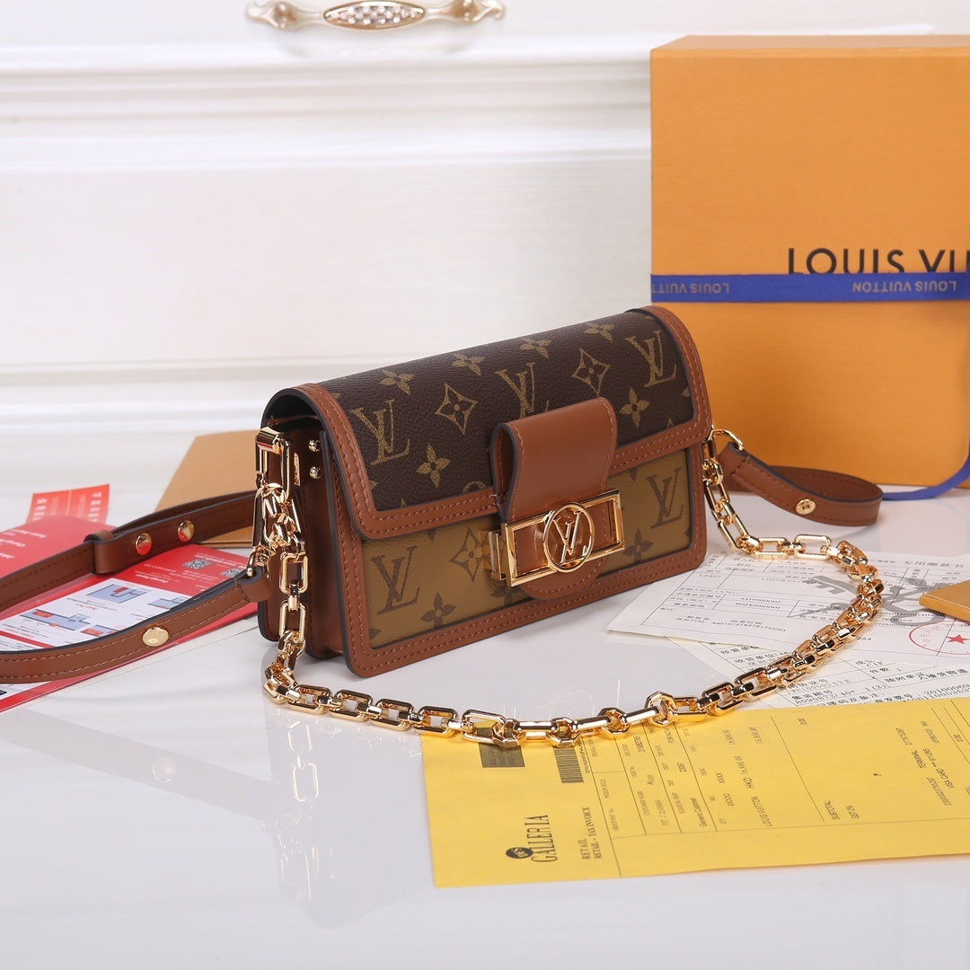 1:1 Replica LV crossbody bag