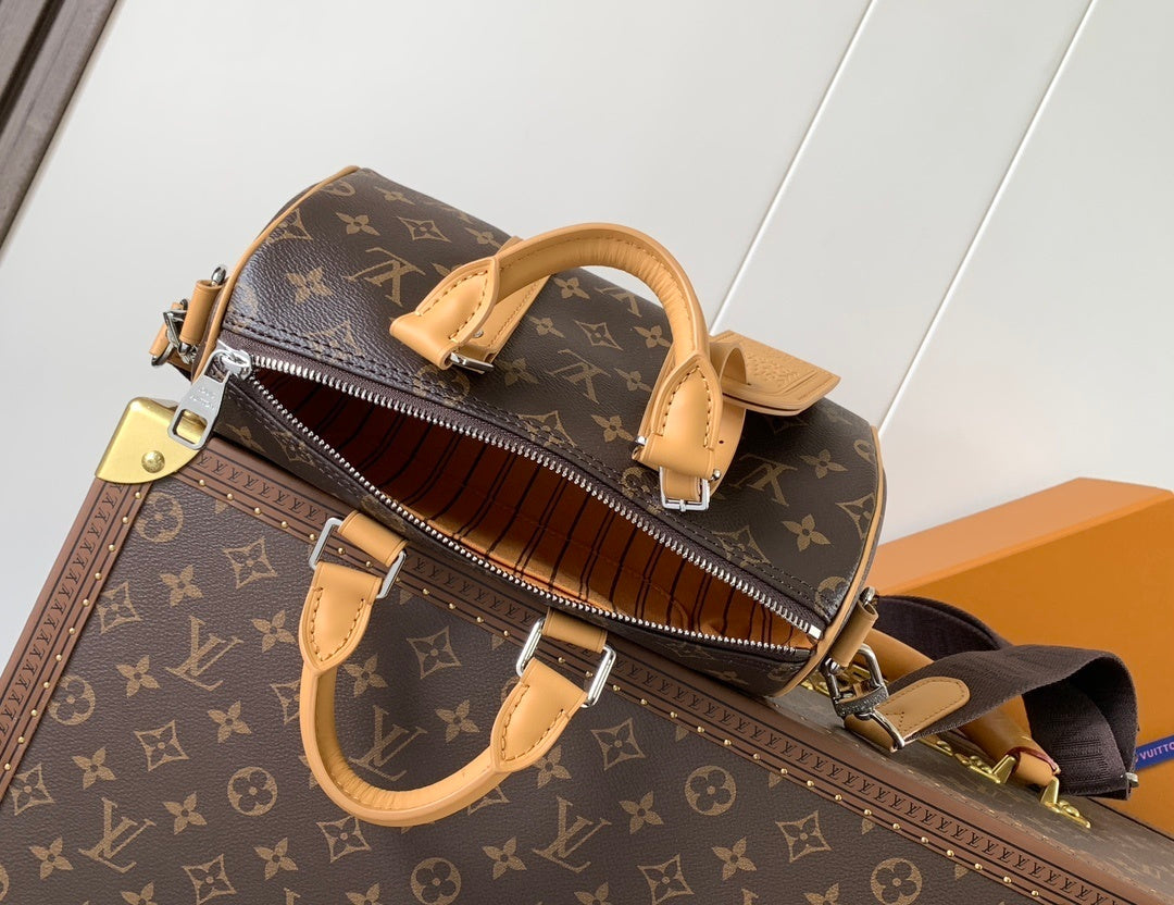 1:1 Replica LV handbag