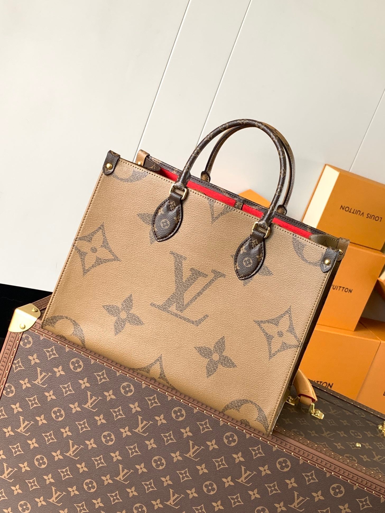 1:1 Replica LV handbag