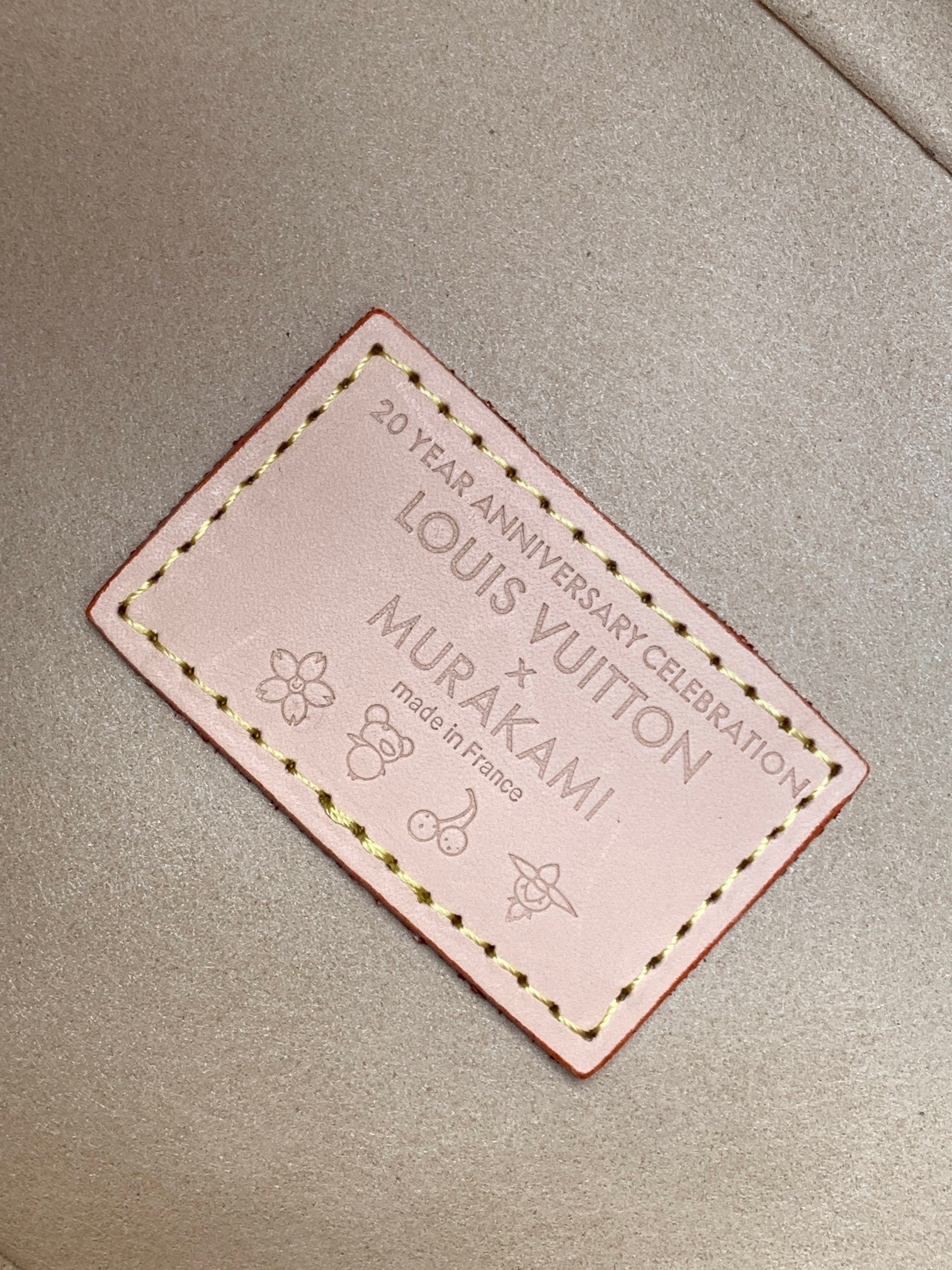 1:1 Replica LV bucket bag