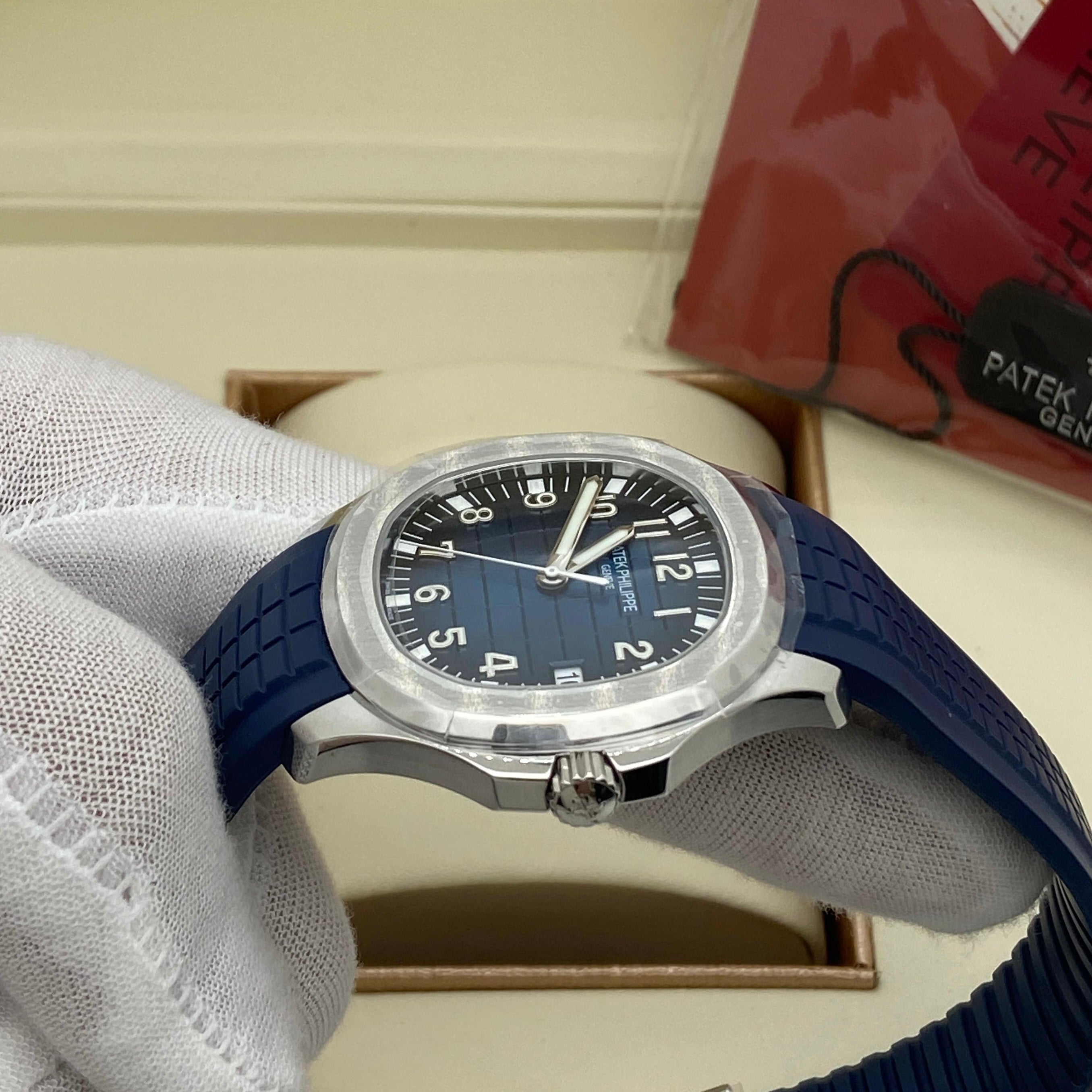 Patek Philippe Aquanaut 5168G-001 Aquanaut Blue Dial 40mm white gold watch