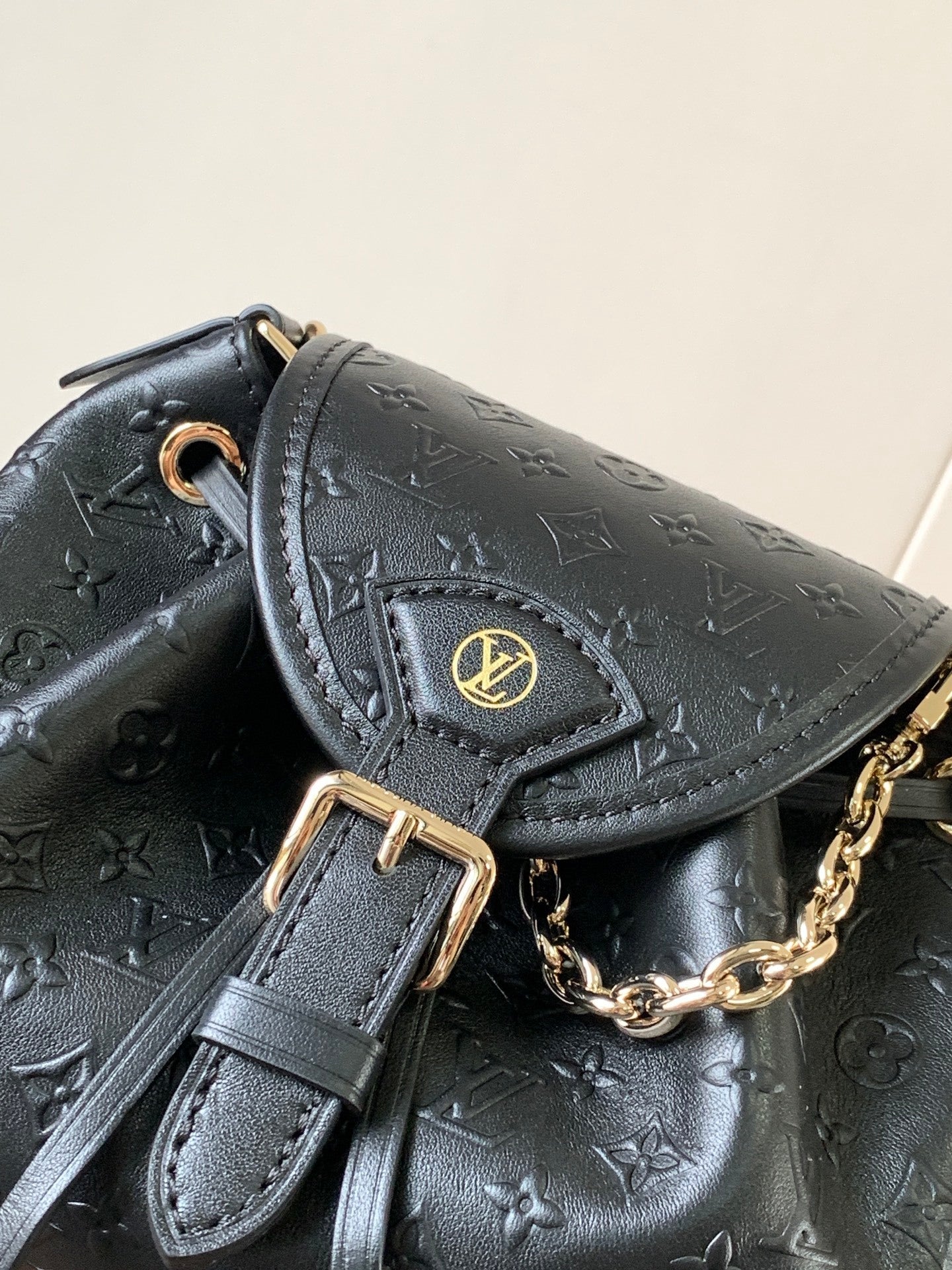 1:1 Replica LV flip-top handbag