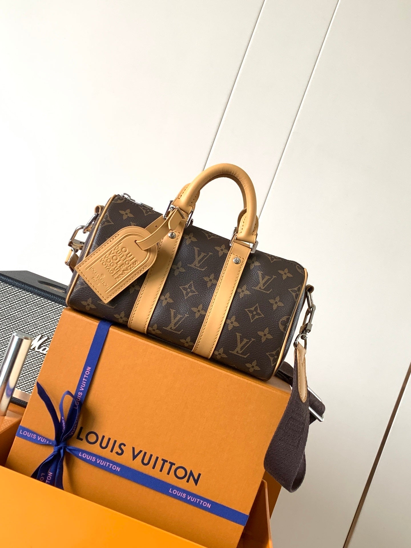 1:1 Replica LV handbag