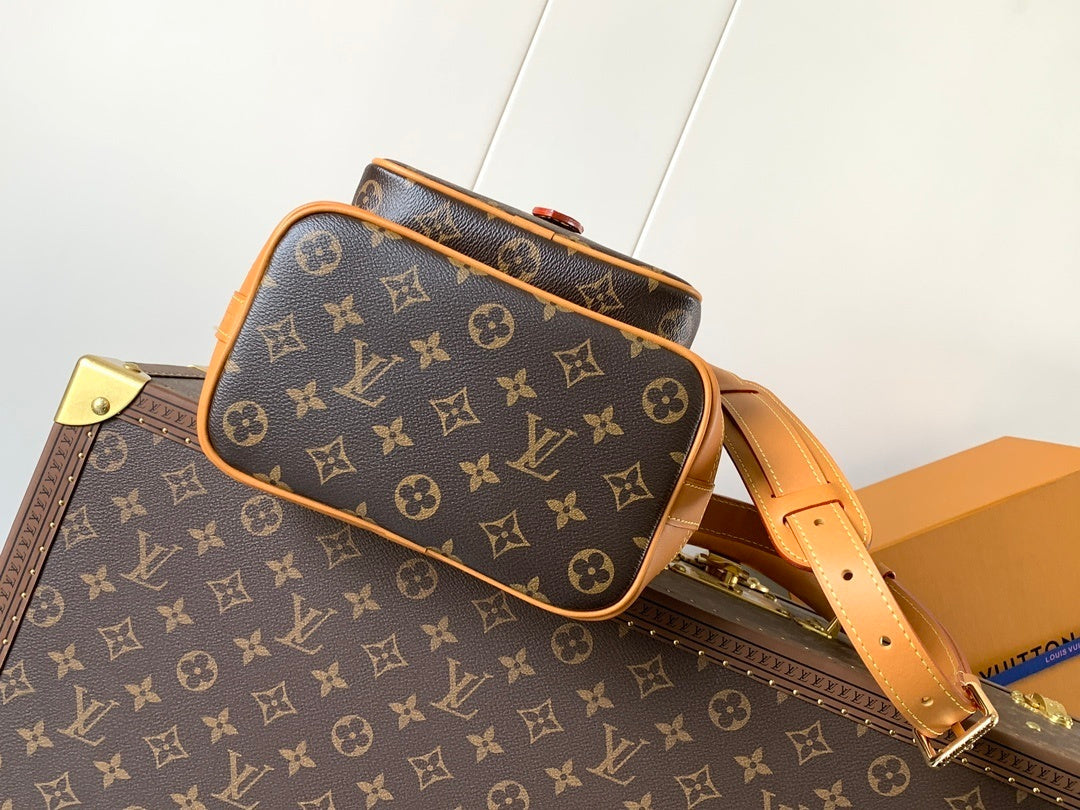 1:1 Replica LV drawstring handbag