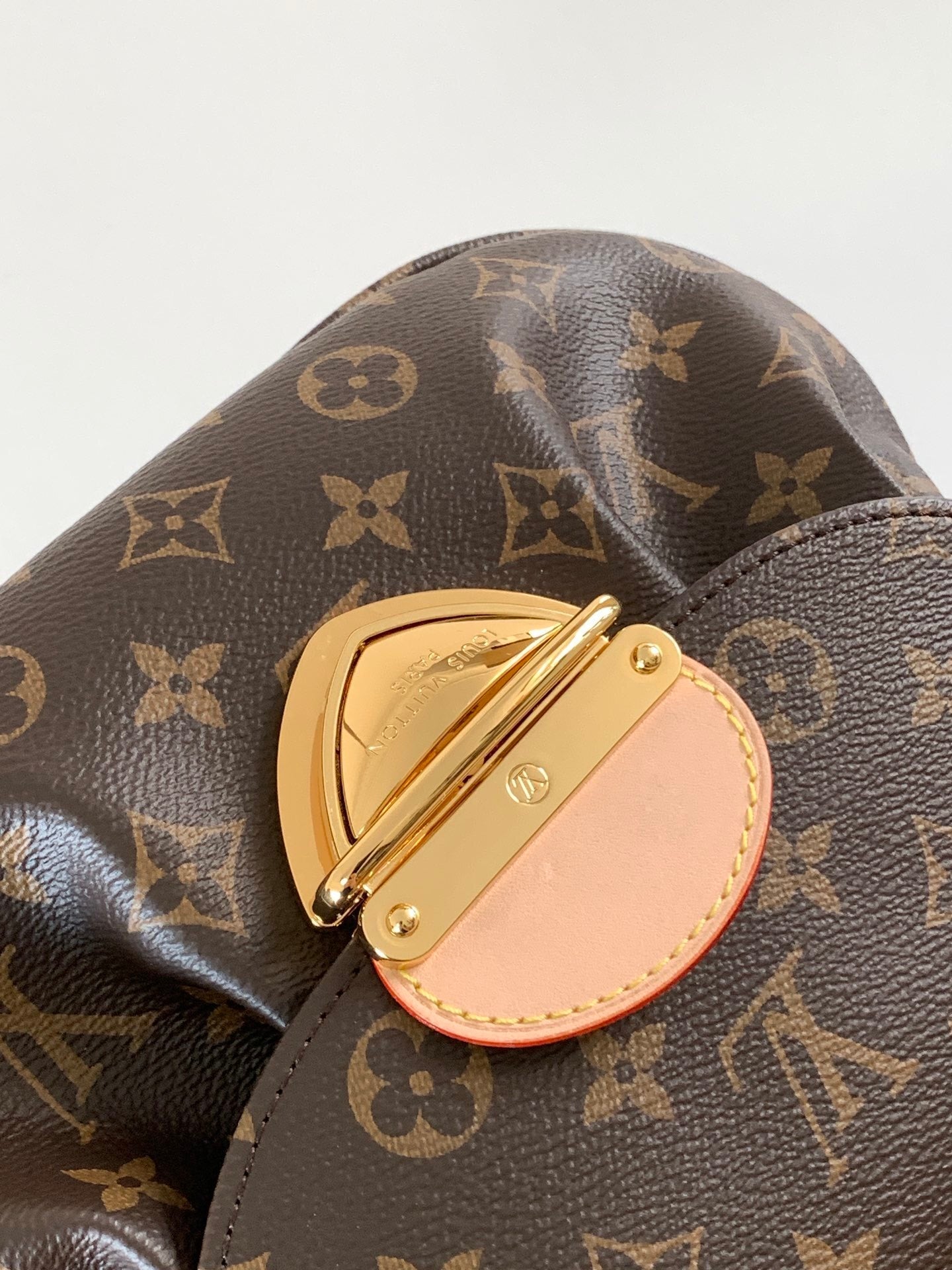 1:1 Replica LV crossbody bag