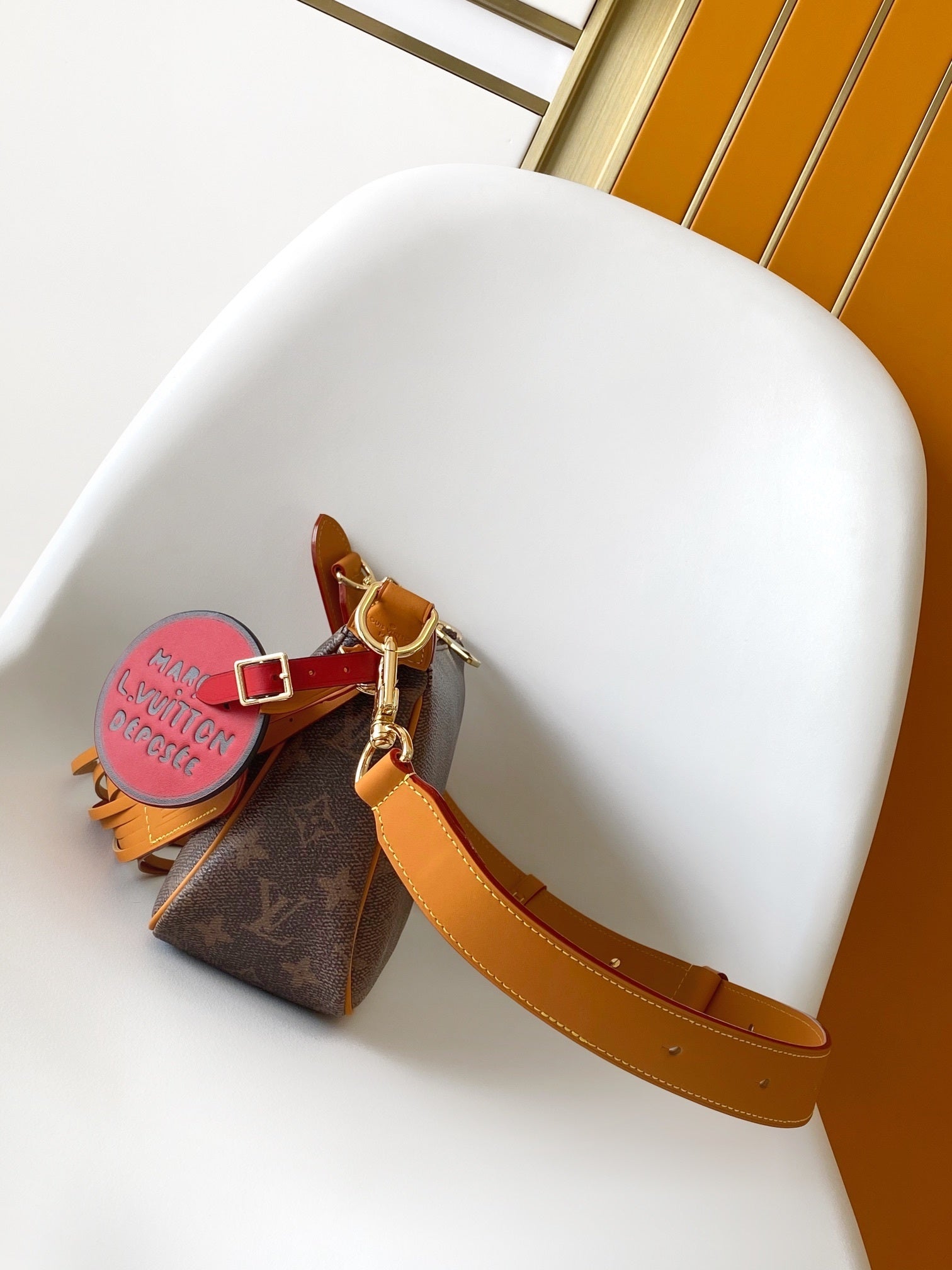 1:1 Replica LV crossbody bag