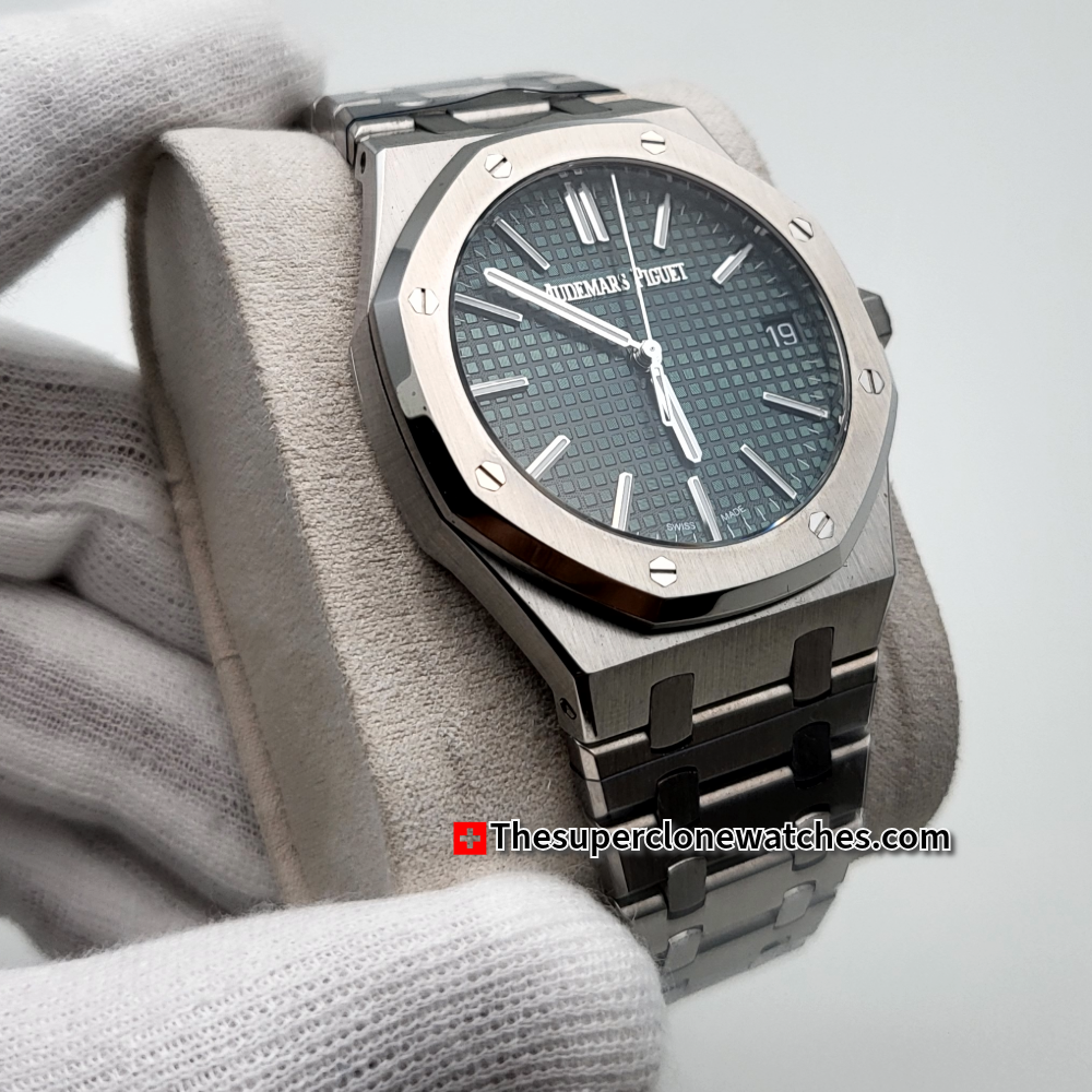 Audemars Piguet Royal Oak Stainless Steel 50th Anniversary Green Dial Exact 1:1 Super Clone 4302 Swiss Movement Replica Watch