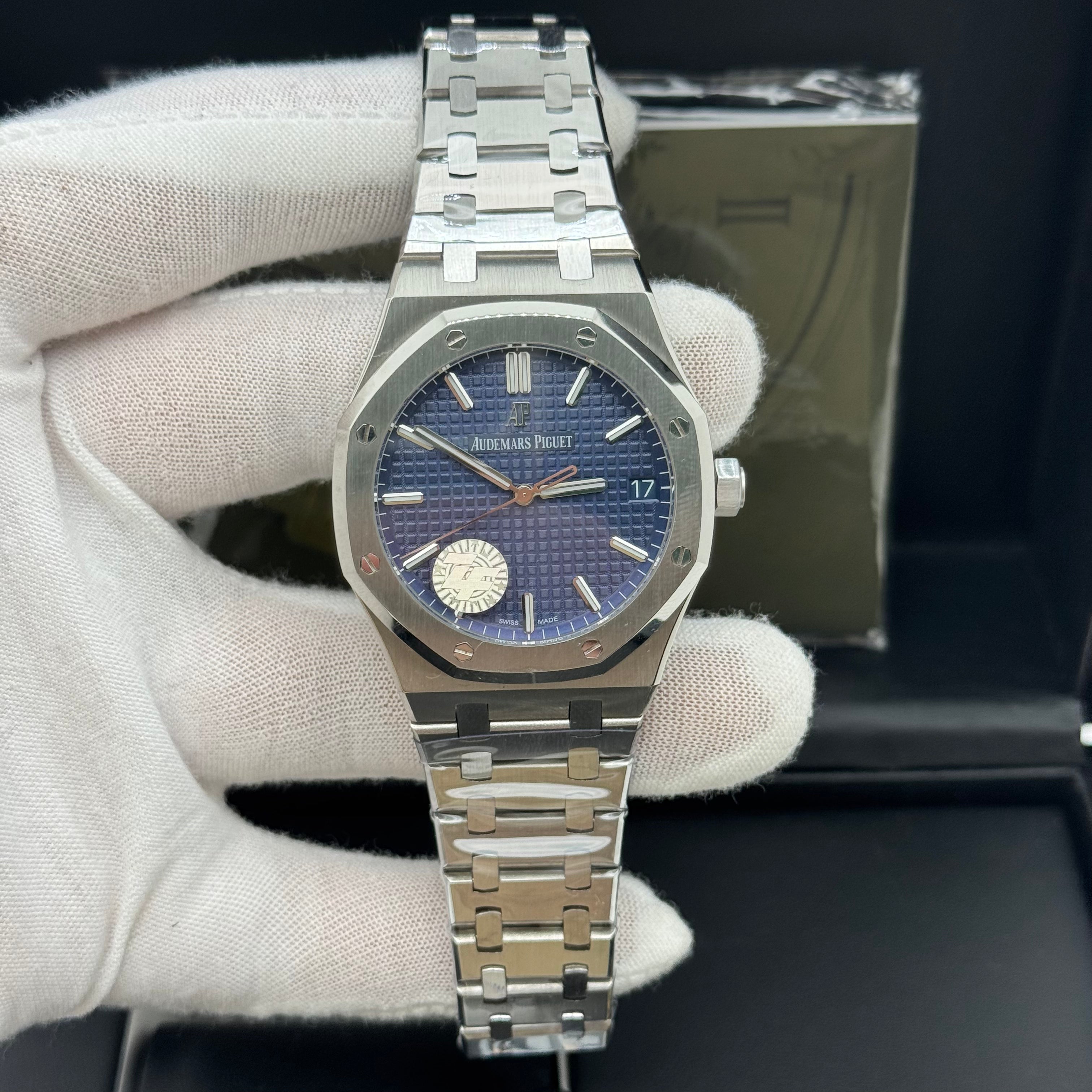 Audemars Piguet Royal Oak Blue Dial Stainless steel watch 41MM