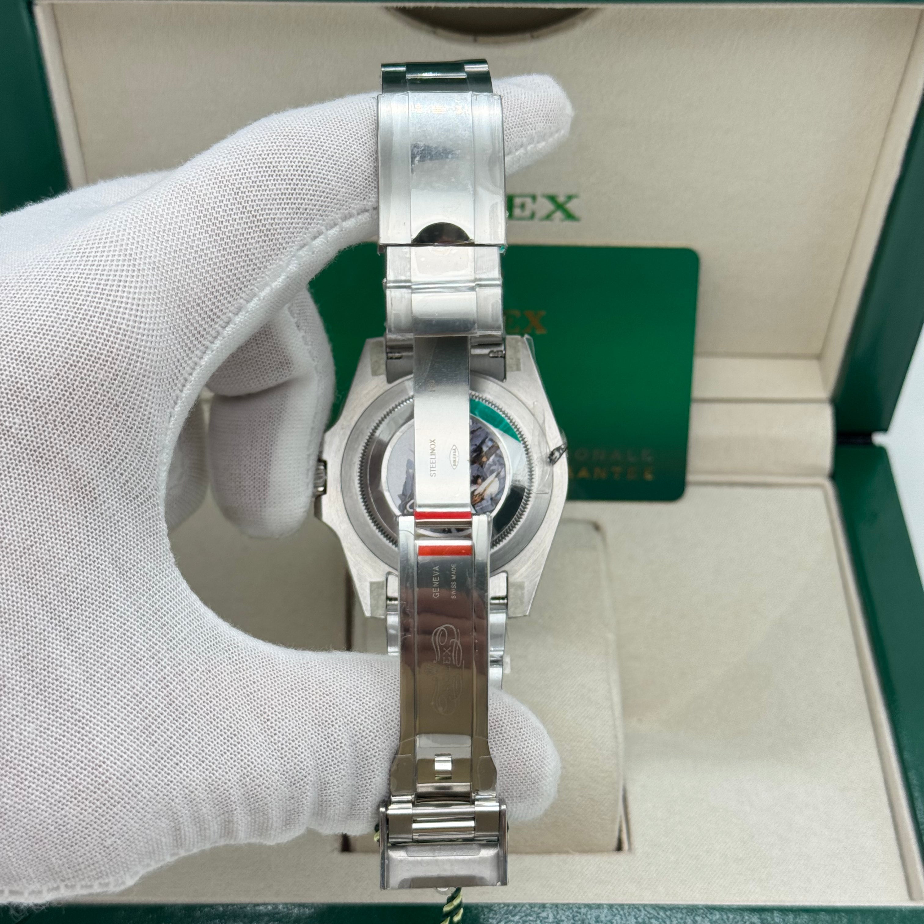 Rolex GMT-Master | Black Dial black Ceramic Bezel Oyster Bracelet 40MM