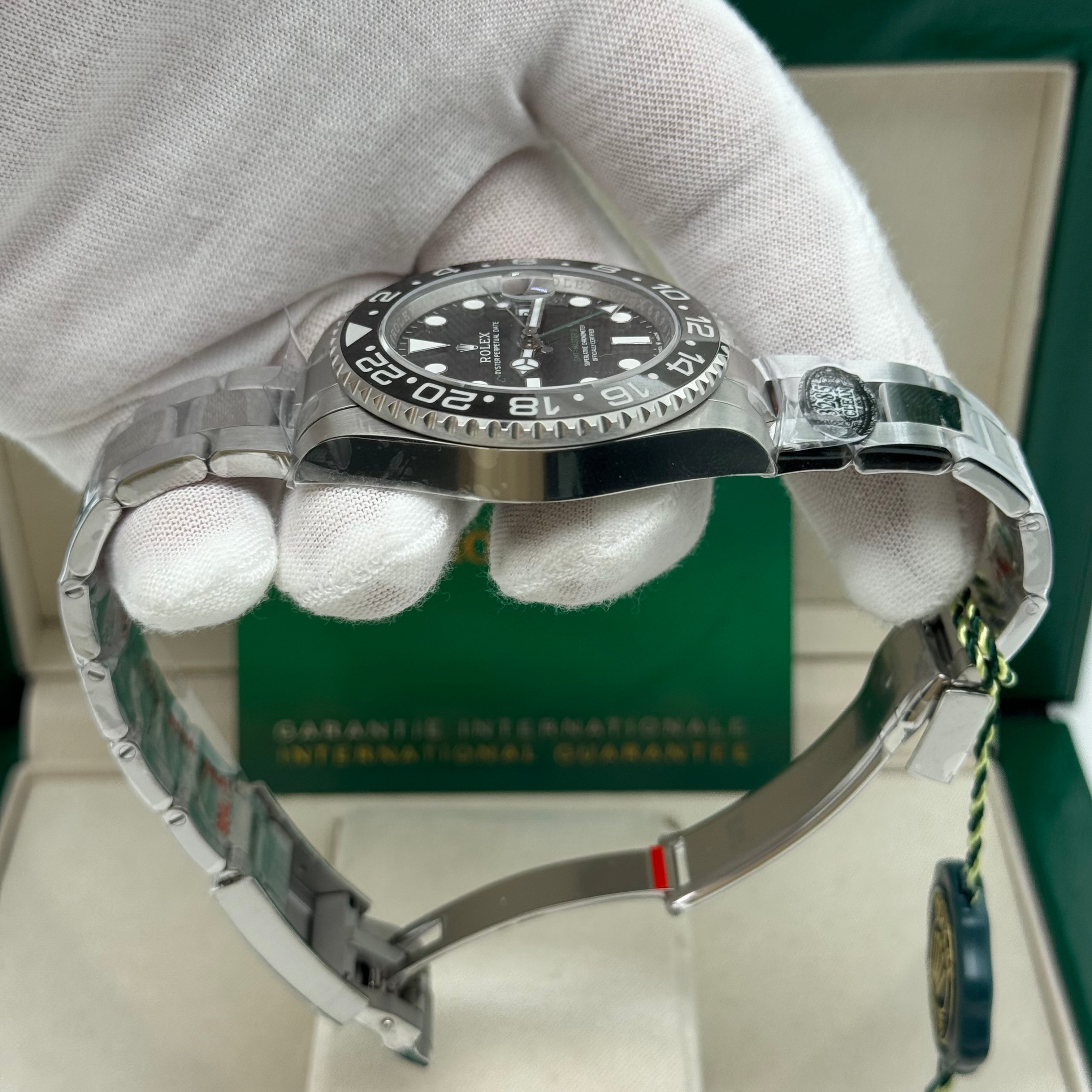 Rolex GMT-Master | Black Dial black Ceramic Bezel Oyster Bracelet 40MM