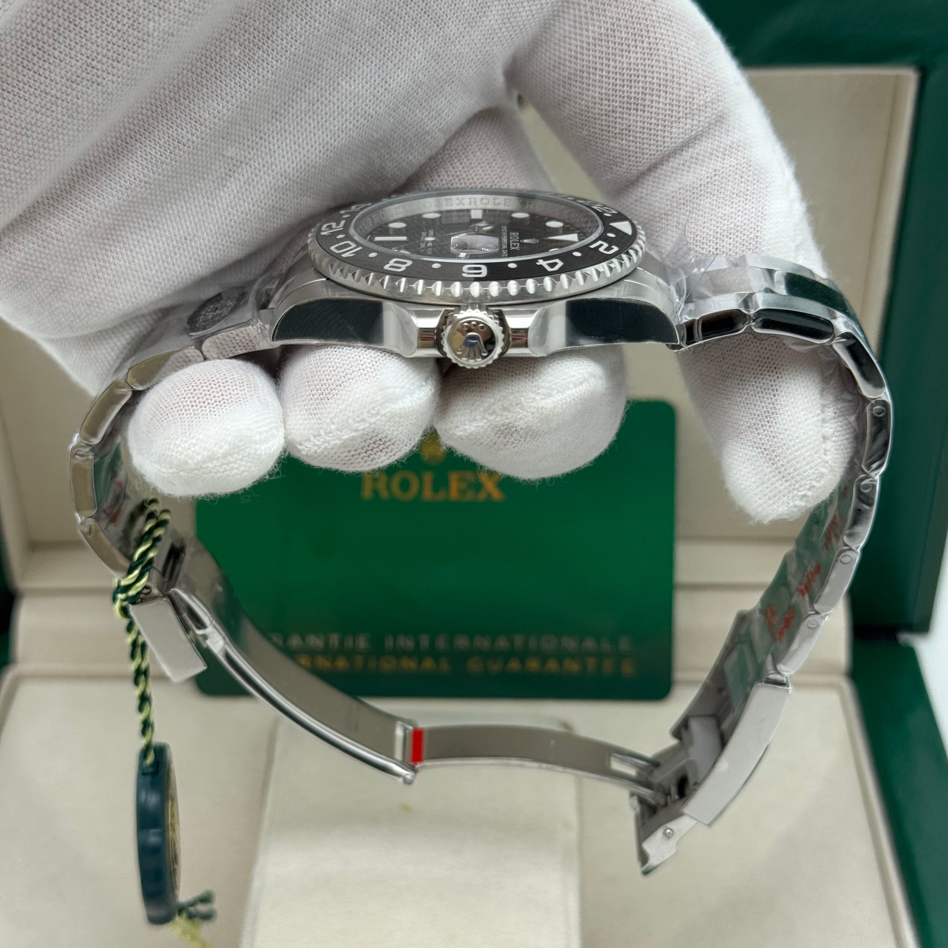 Rolex GMT-Master | Black Dial black Ceramic Bezel Oyster Bracelet 40MM