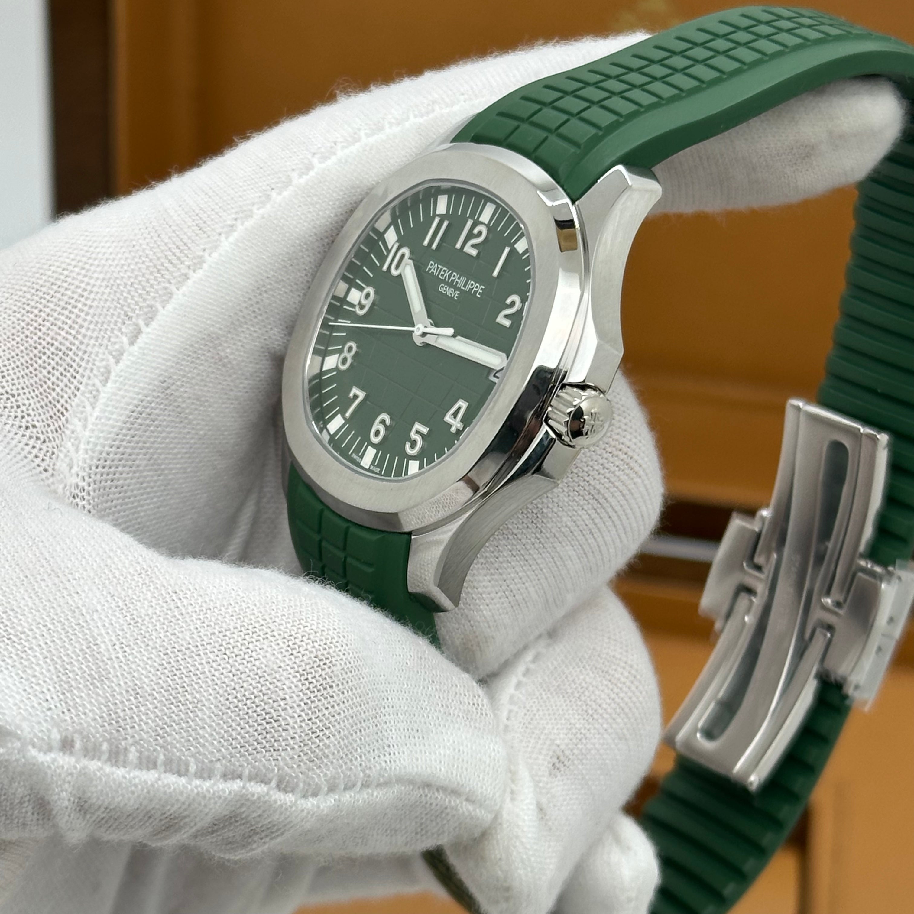 Patek Phillippe Aquanaut "Jumbo" 5168G Khaki Green Dial 42MM