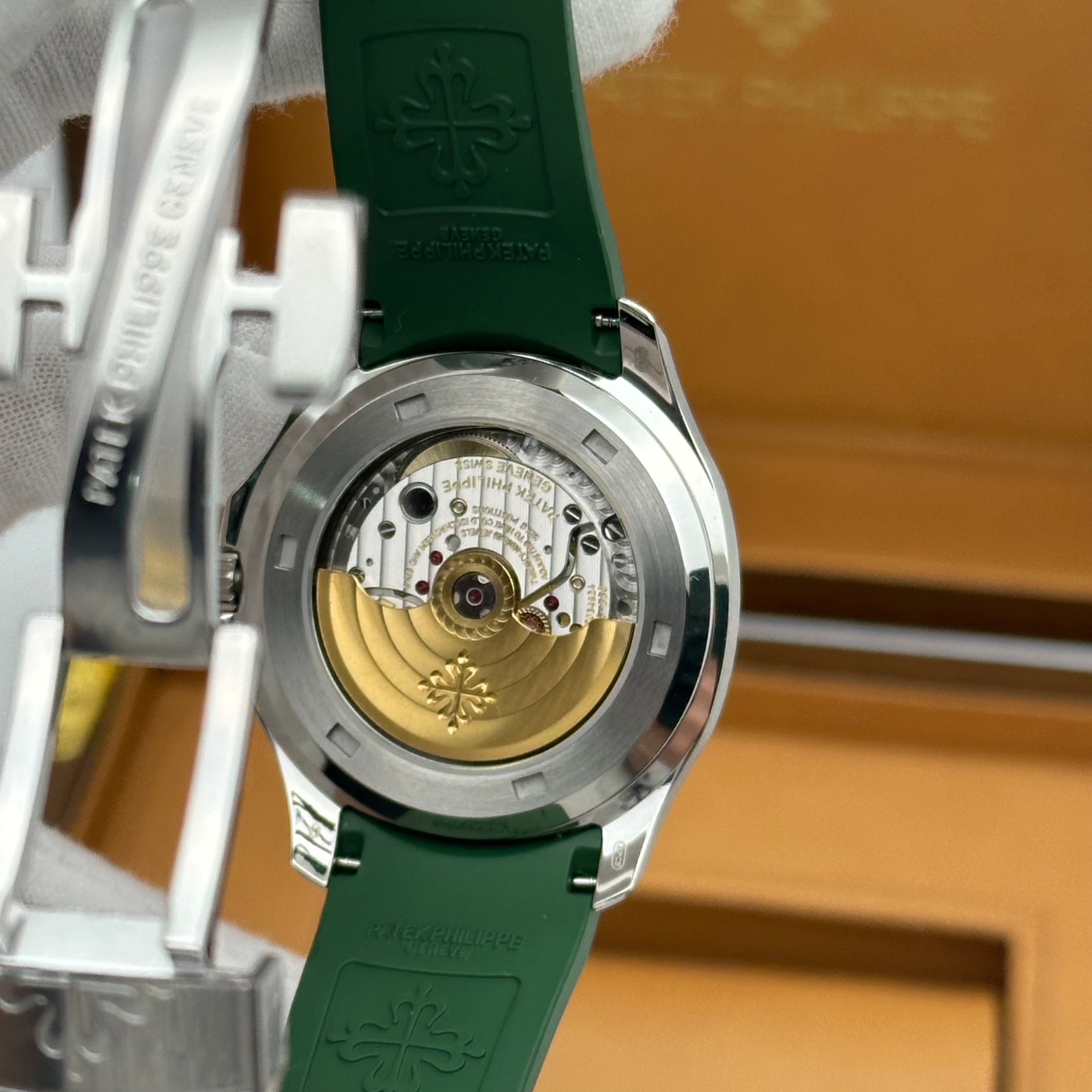 Patek Phillippe Aquanaut "Jumbo" 5168G Khaki Green Dial 42MM