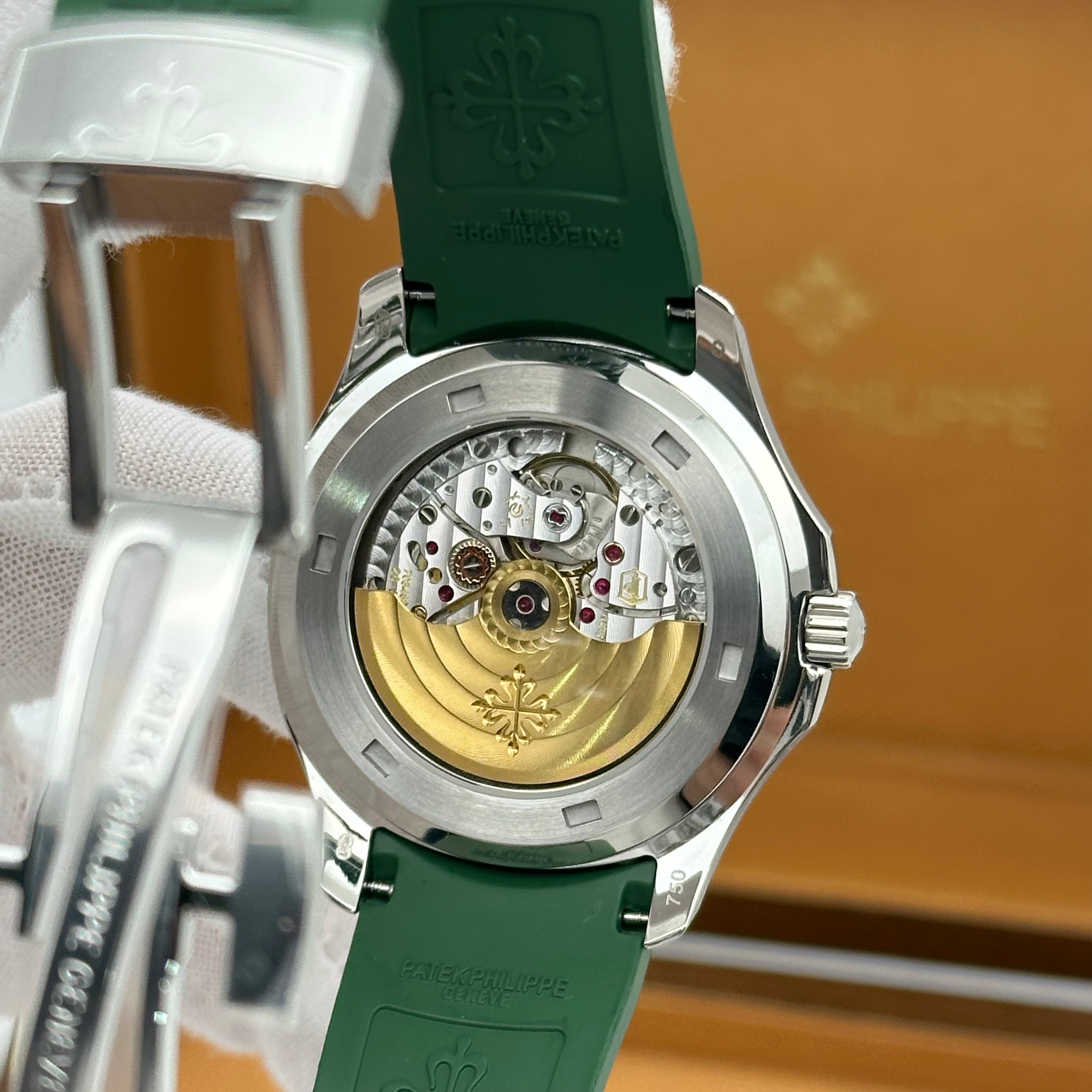 Patek Phillippe Aquanaut "Jumbo" 5168G Khaki Green Dial 42MM