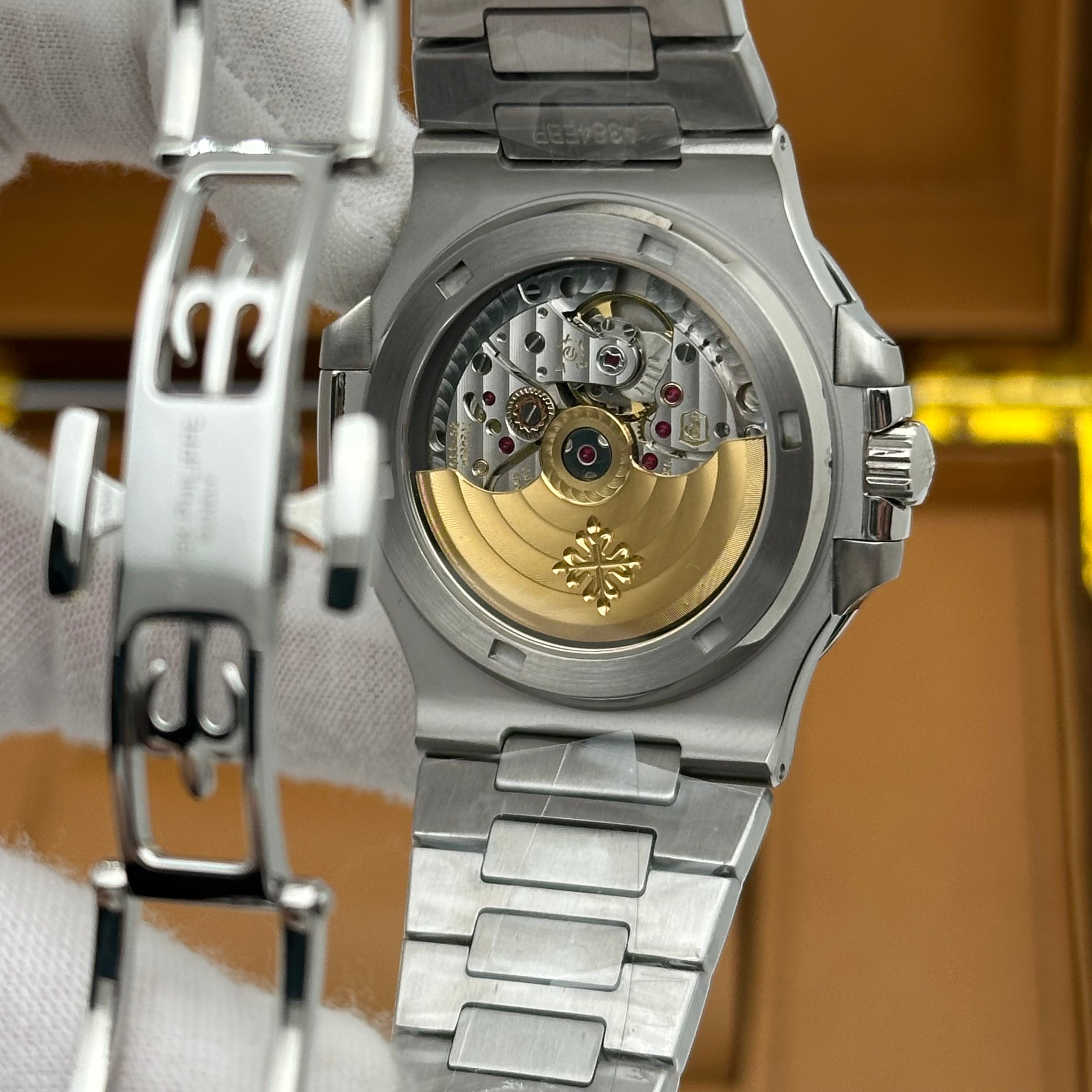 Patek Phillippe Nautilus Full Set 5711/1A-011 40MM White Dial