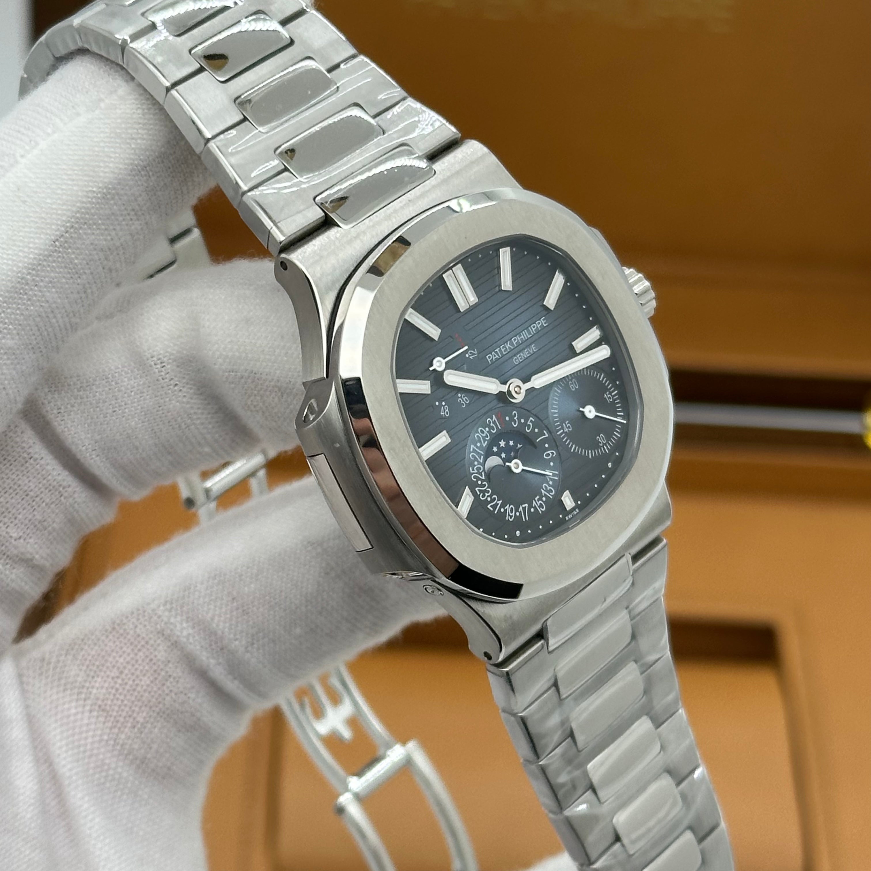 Patek Phillippe Nautilus 5712 40MM Blue Dial