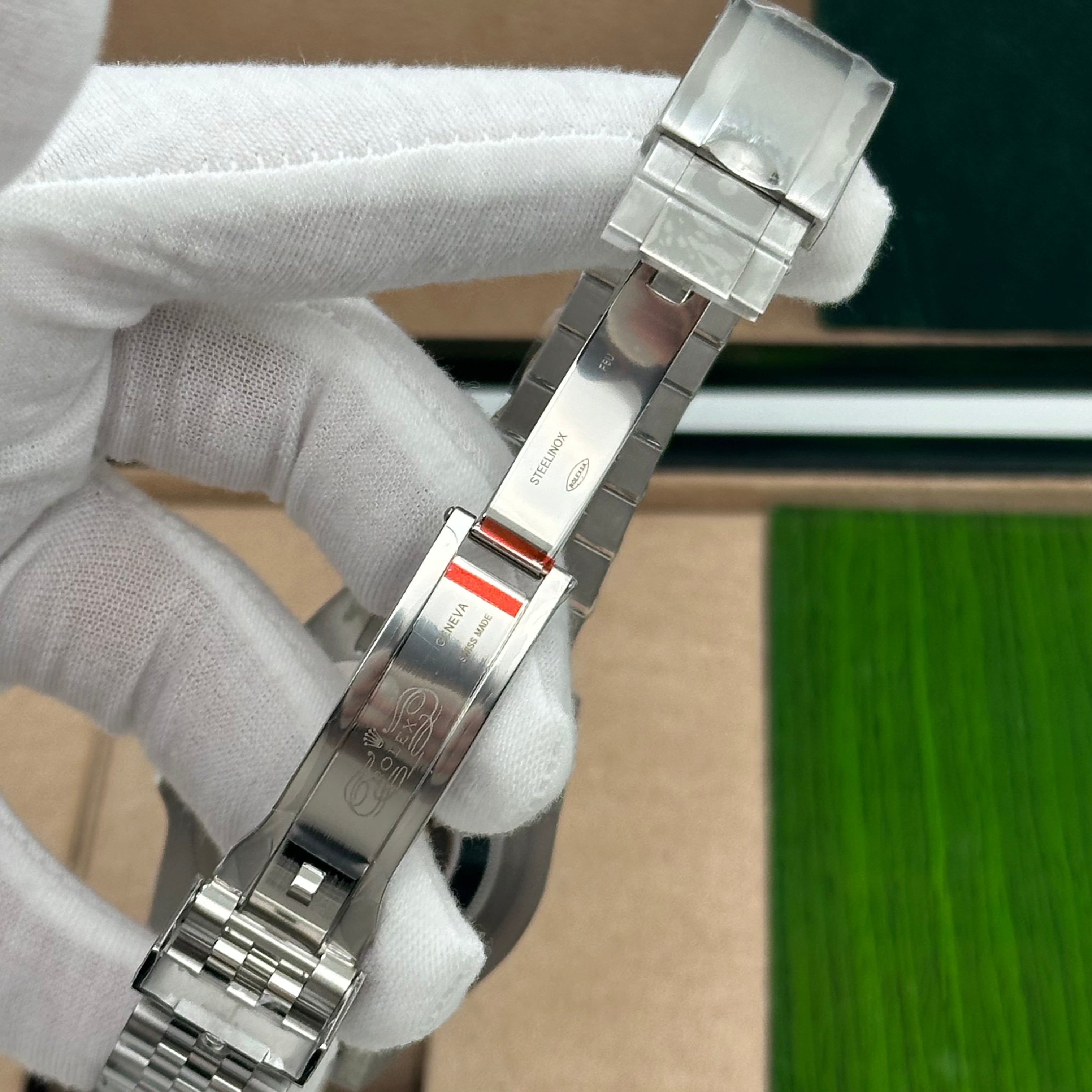 Rolex GMT-Master II “Batman” 3285 V3 – Swiss Super Clone