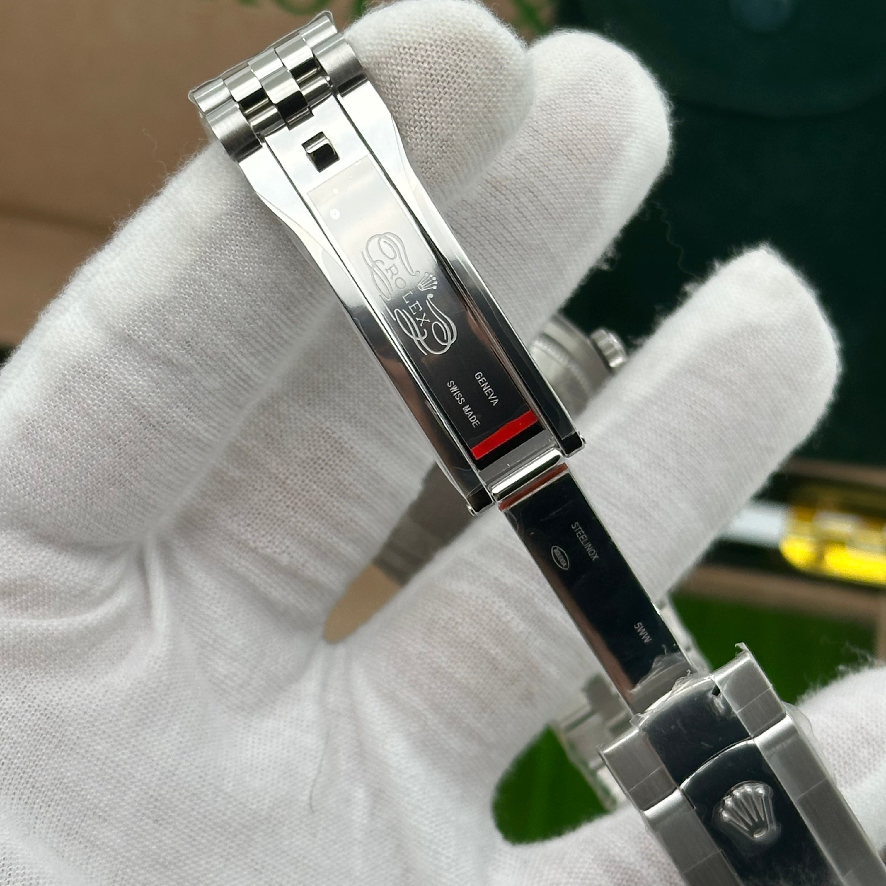 Rolex Datejust 36mm – Purple Dial with Diamond Roman Numerals & Jubilee Bracelet